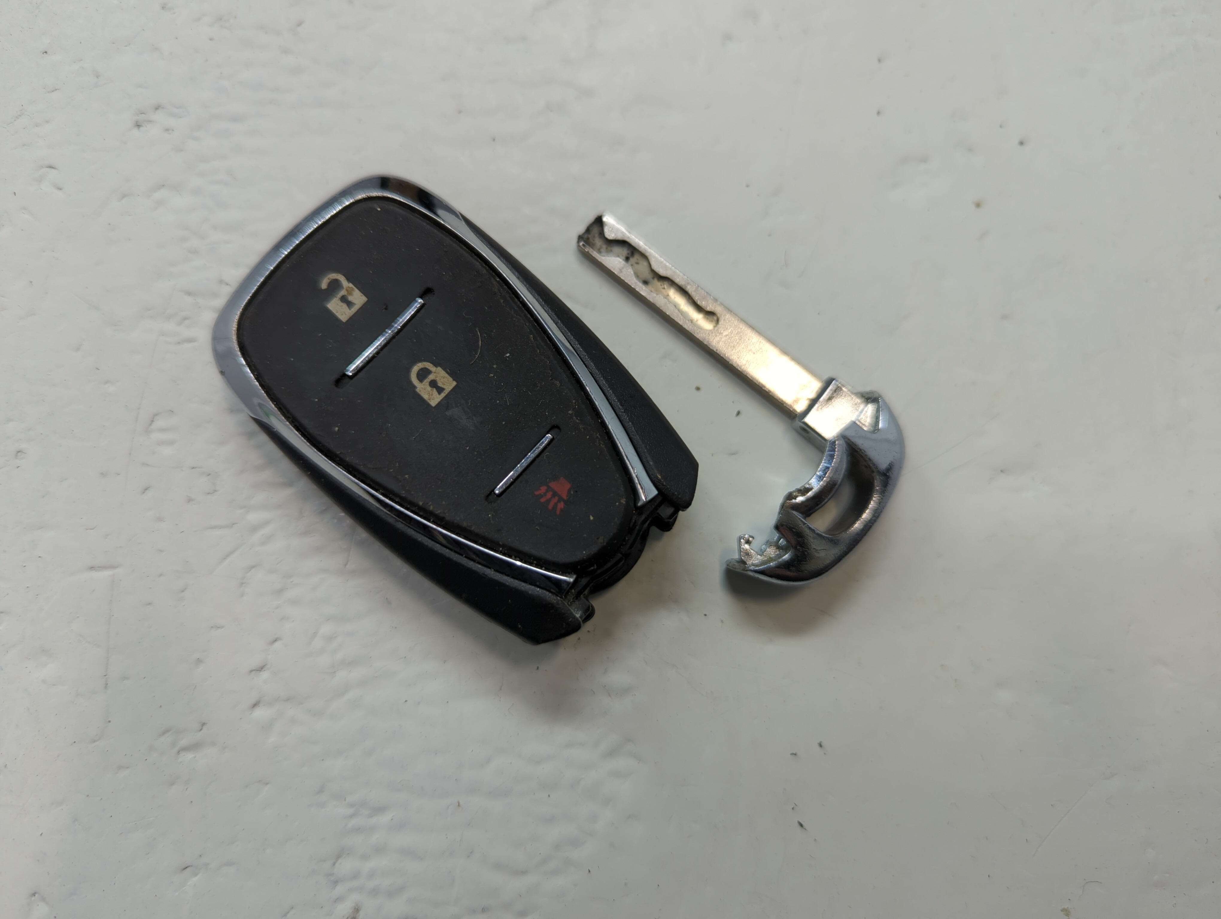Picture of Chevrolet Trailblazer Keyless Entry Remote Fob HYQ4ES 13530711 3 buttons 1087988
