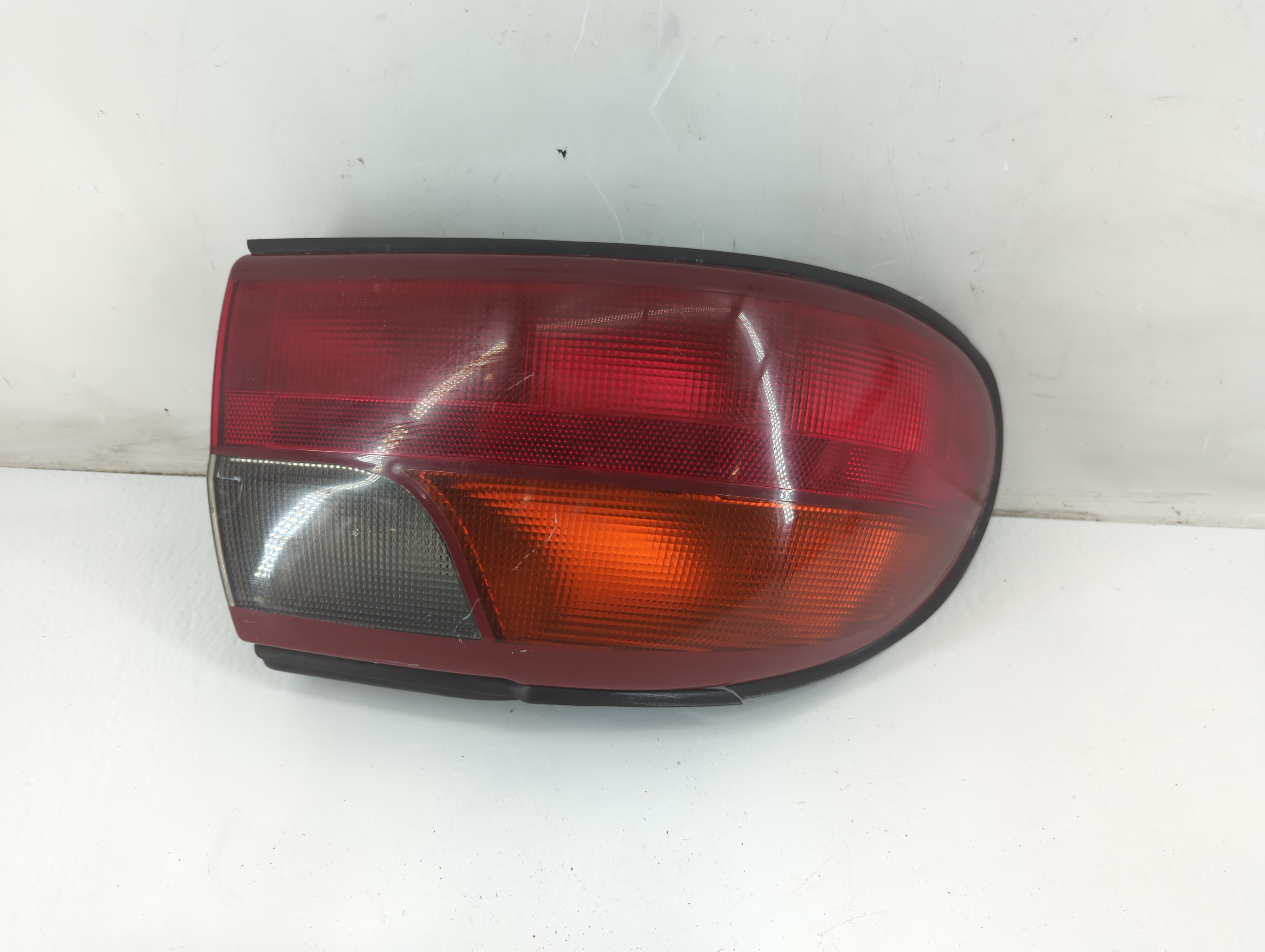 1997-2005 Chevrolet Malibu Driver Left Side Tail Light Taillight Oem 1088079 - Oemusedautoparts1.com