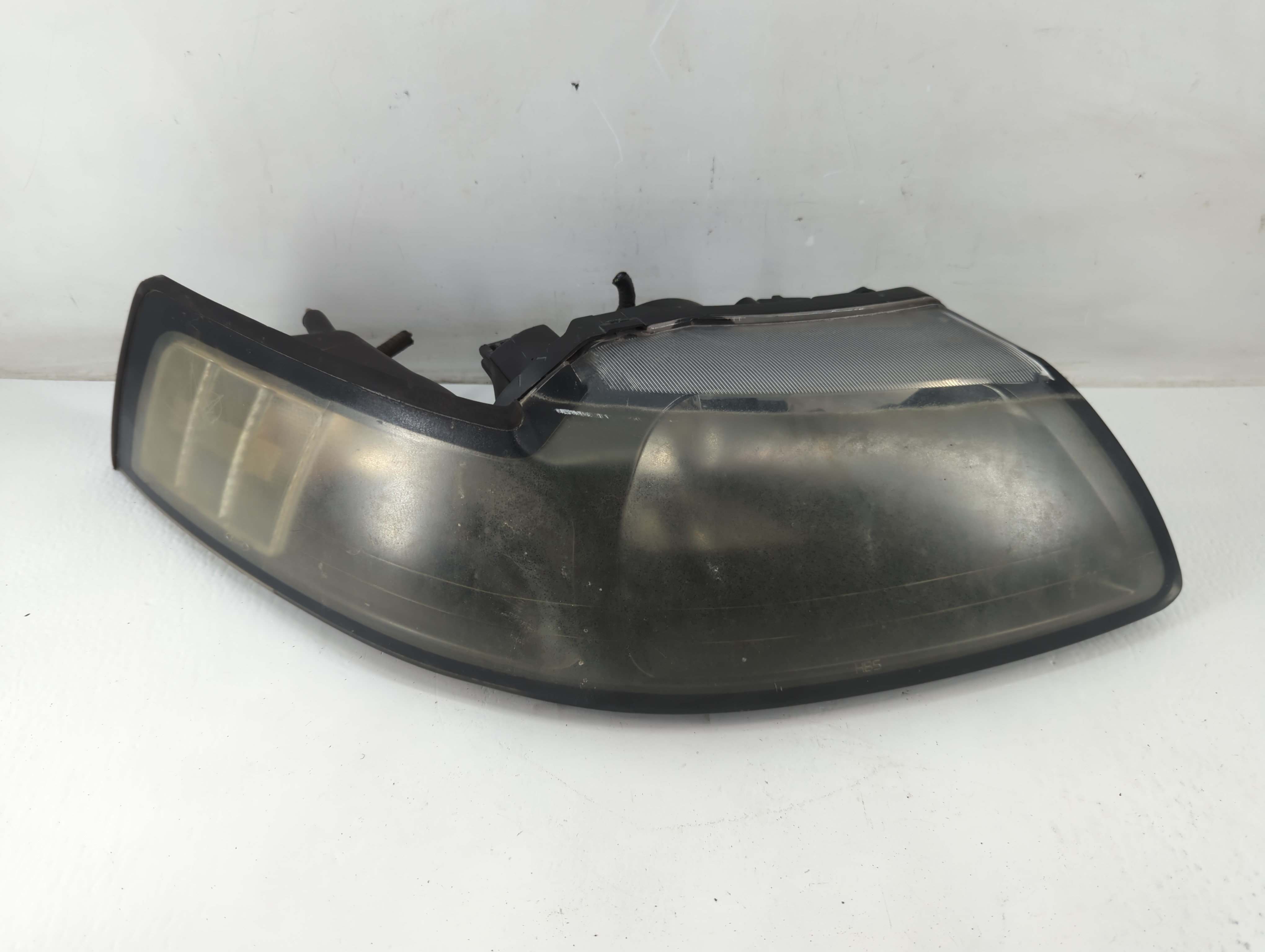 2001-2004 Ford Mustang Driver Left Oem Head Light Headlight Lamp 1088086 - Oemusedautoparts1.com