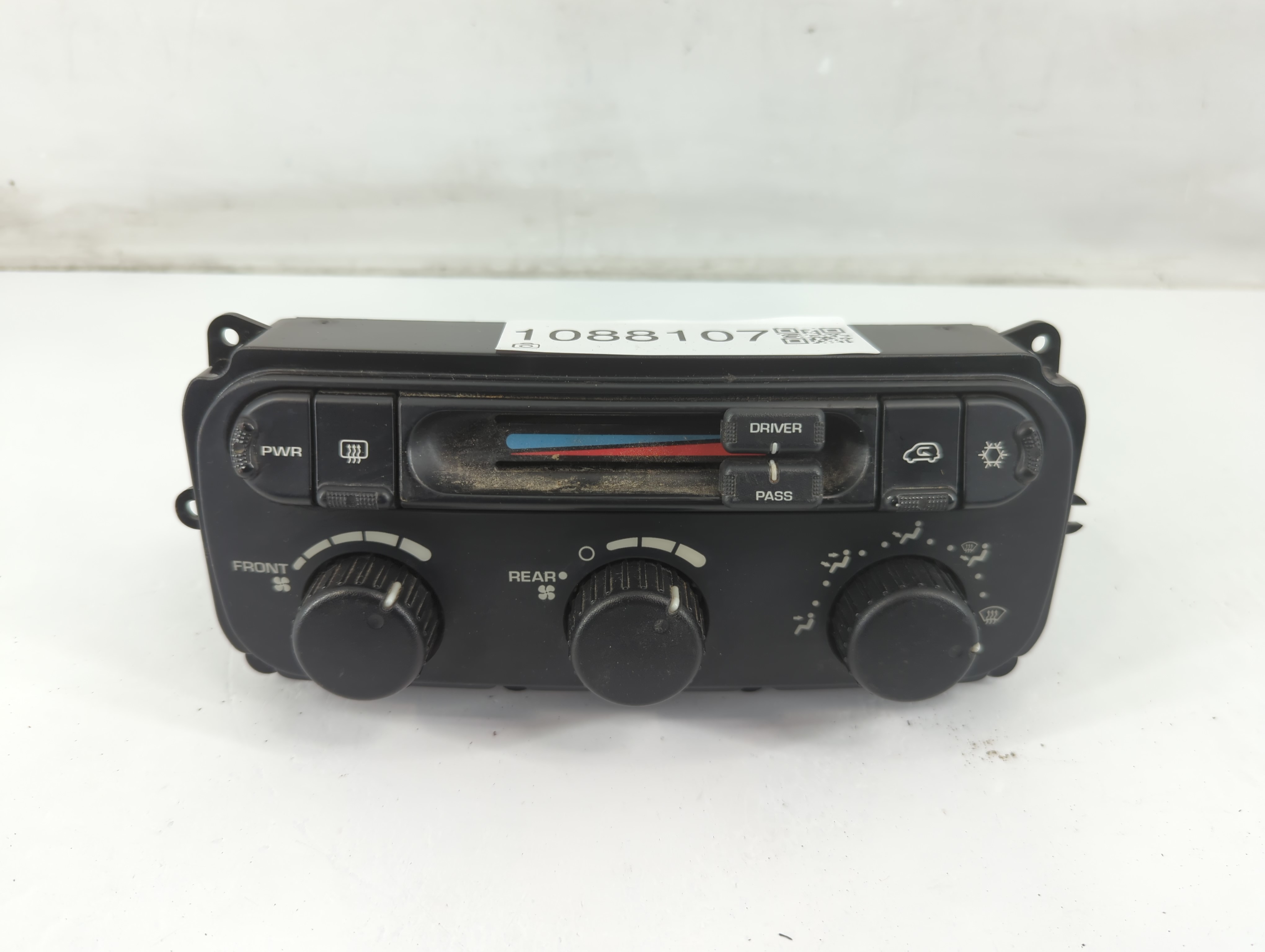 2001-2002 Dodge Caravan Ac Heater Climate Control 05005003ad 1088107 - Oemusedautoparts1.com