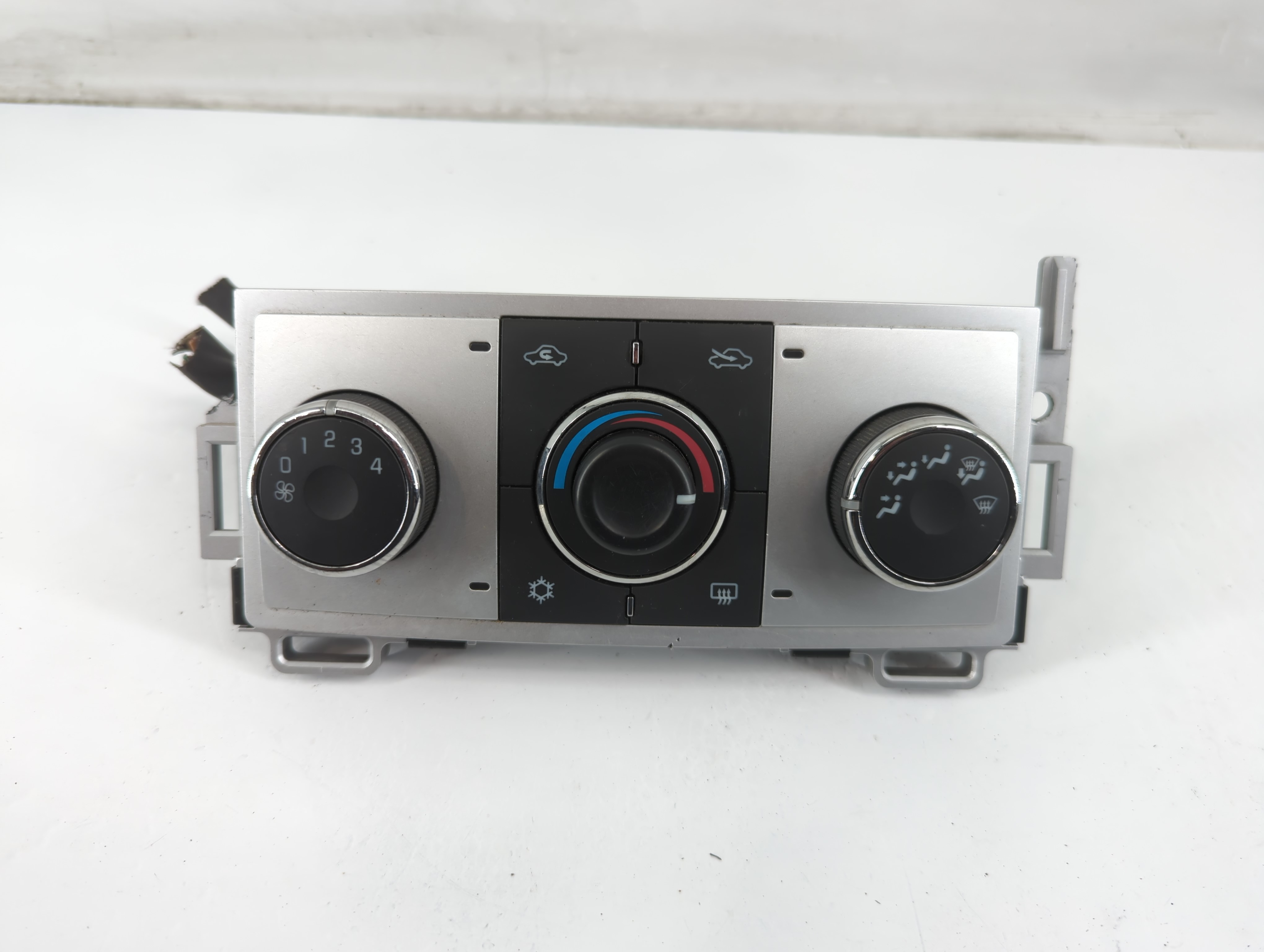 Picture of 2008-2012 Chevrolet Malibu Ac Heater Climate Control 28272781 1088108