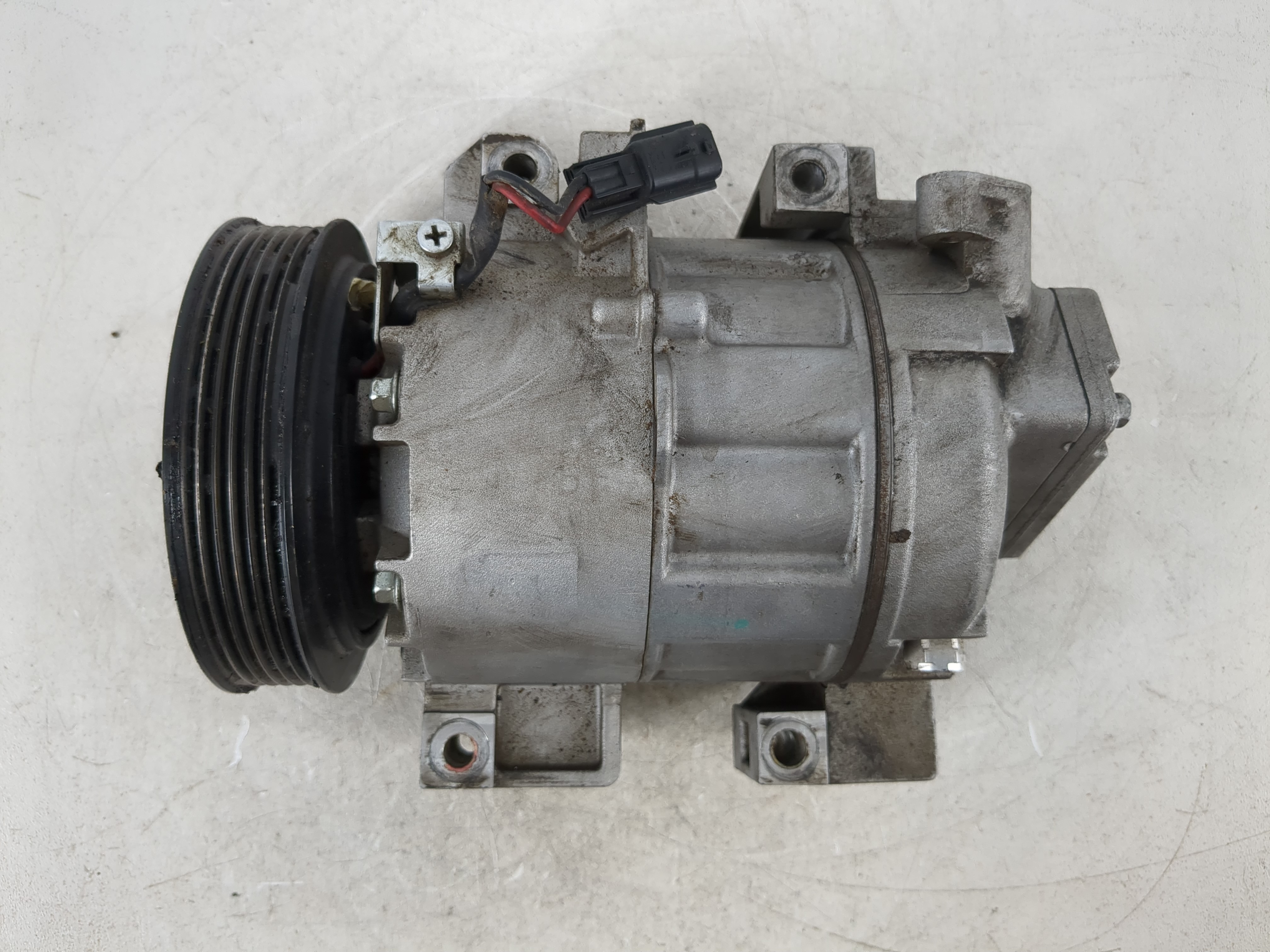 Picture of 2007-2013 Nissan Altima Air Conditioning A/c Ac Compressor Oem 1088122