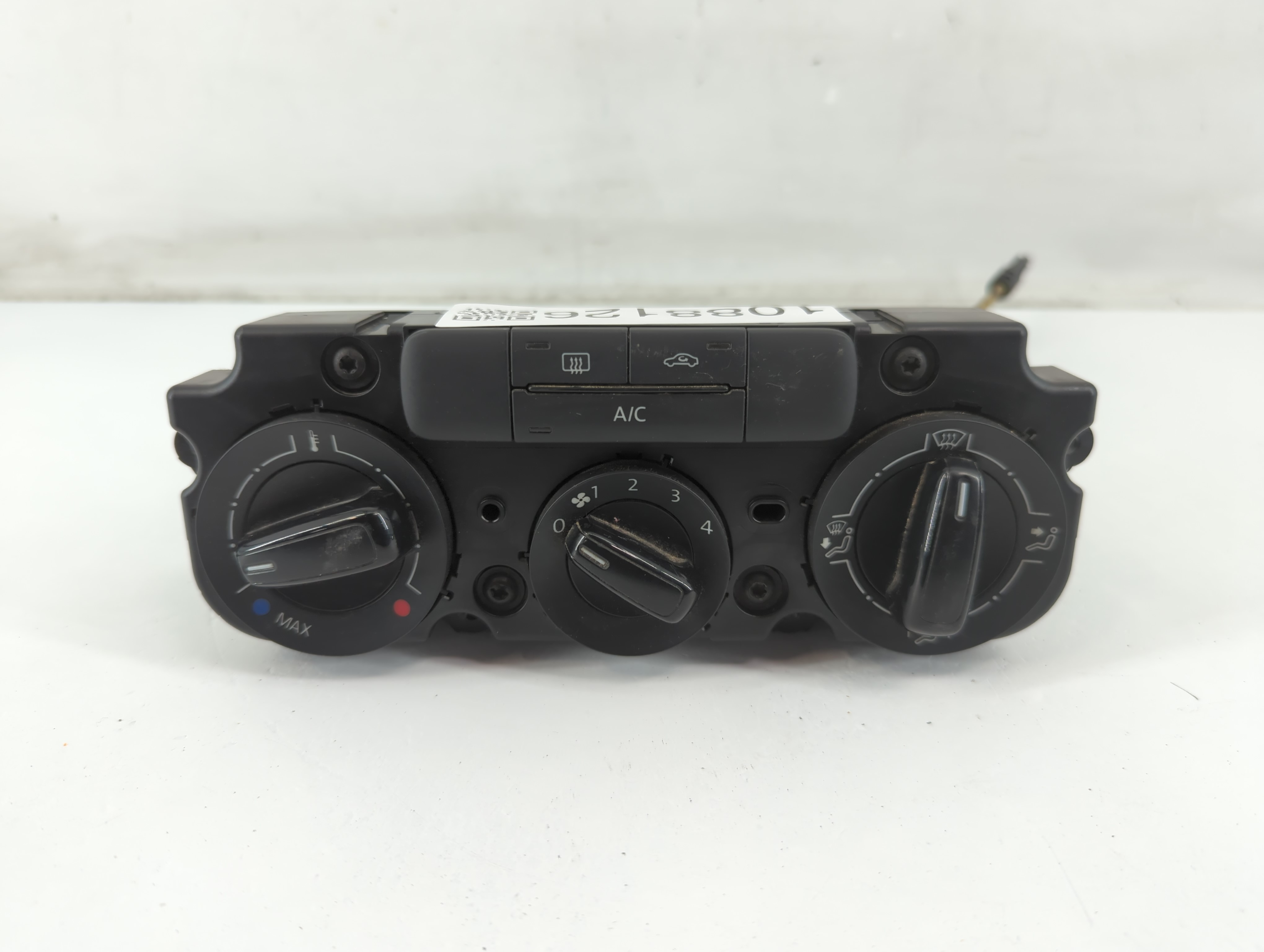 2015-2017 Volkswagen Jetta Ac Heater Climate Control 9151-903 1088126 - Oemusedautoparts1.com
