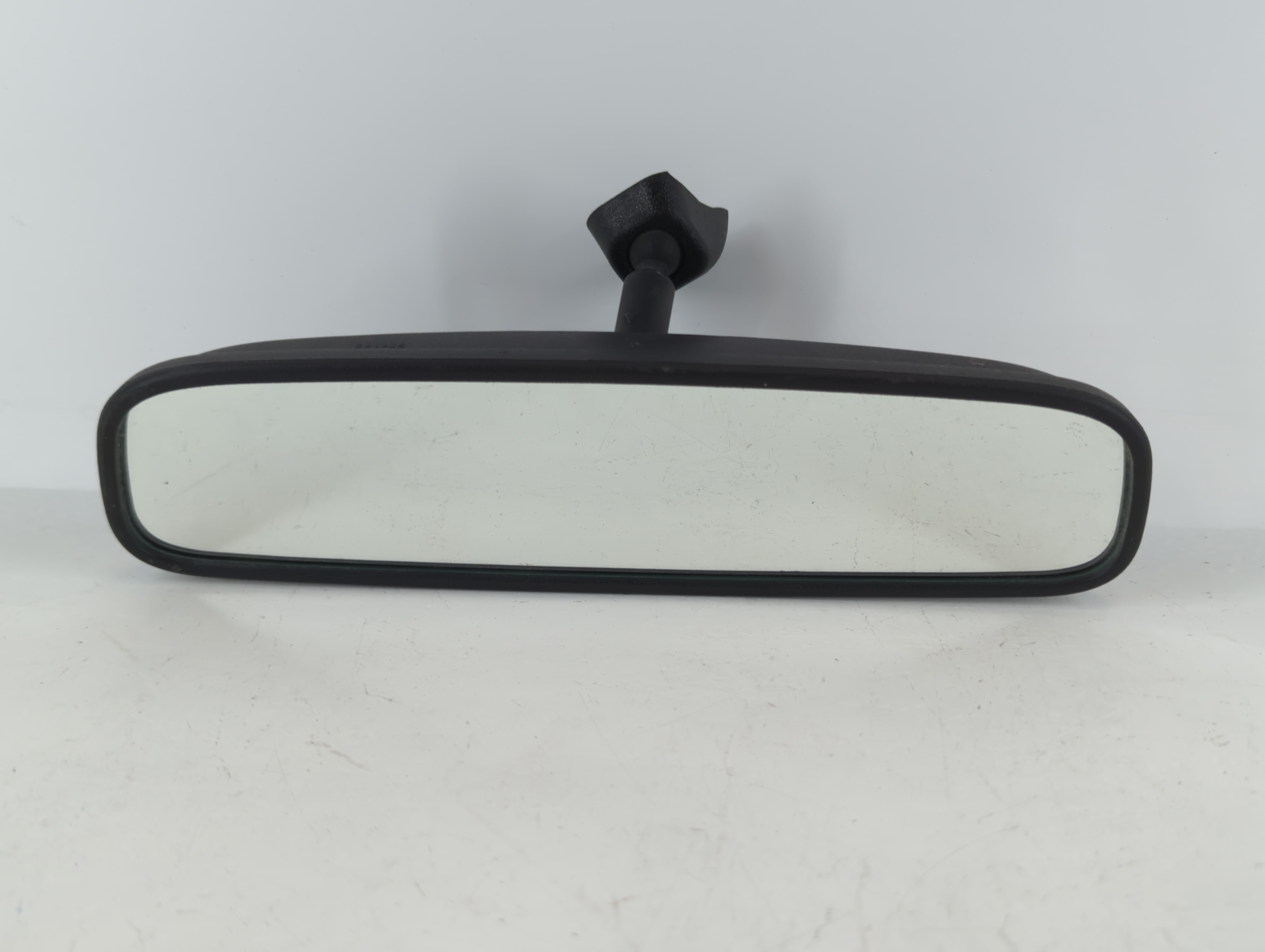 2020-2020 Hyundai Venue Interior Rear View Mirror Oem 1088145 - Oemusedautoparts1.com