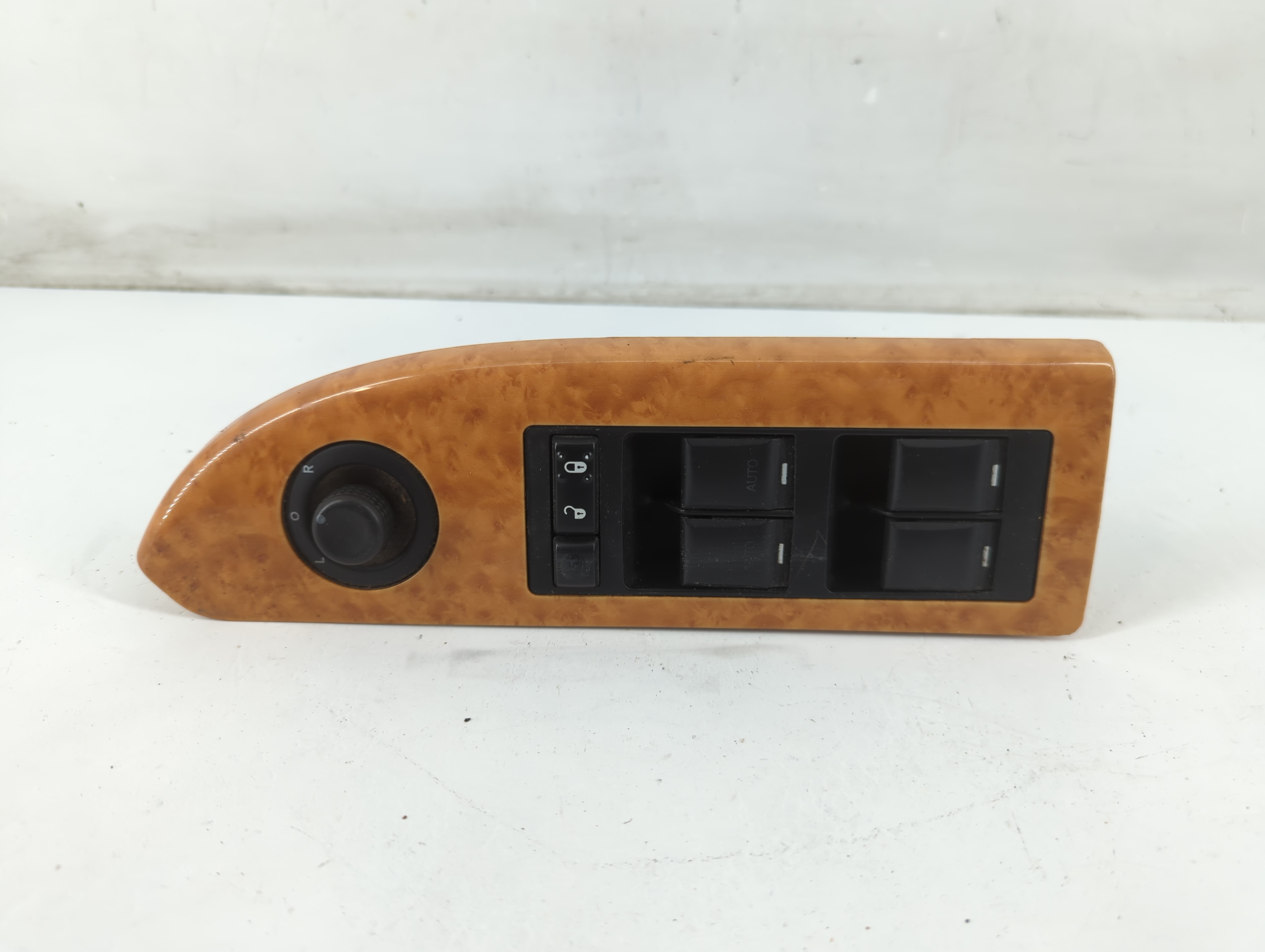 2007-2009 Chrysler Aspen Driver Left Door Master Power Window Switch 1088180 - Oemusedautoparts1.com