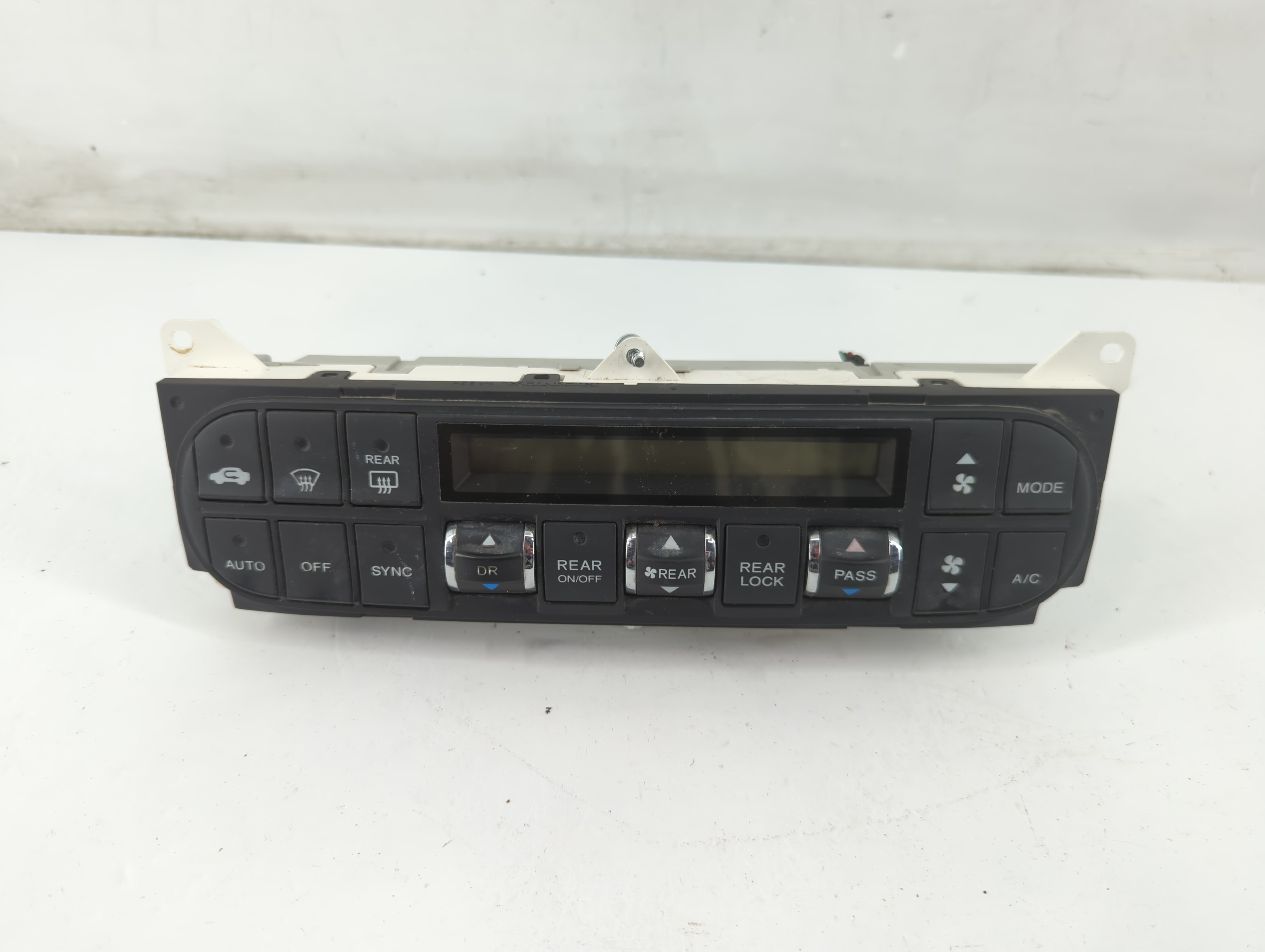 2005-2007 Honda Odyssey Ac Heater Climate Control 79600shj A012m1 1088184 - Oemusedautoparts1.com
