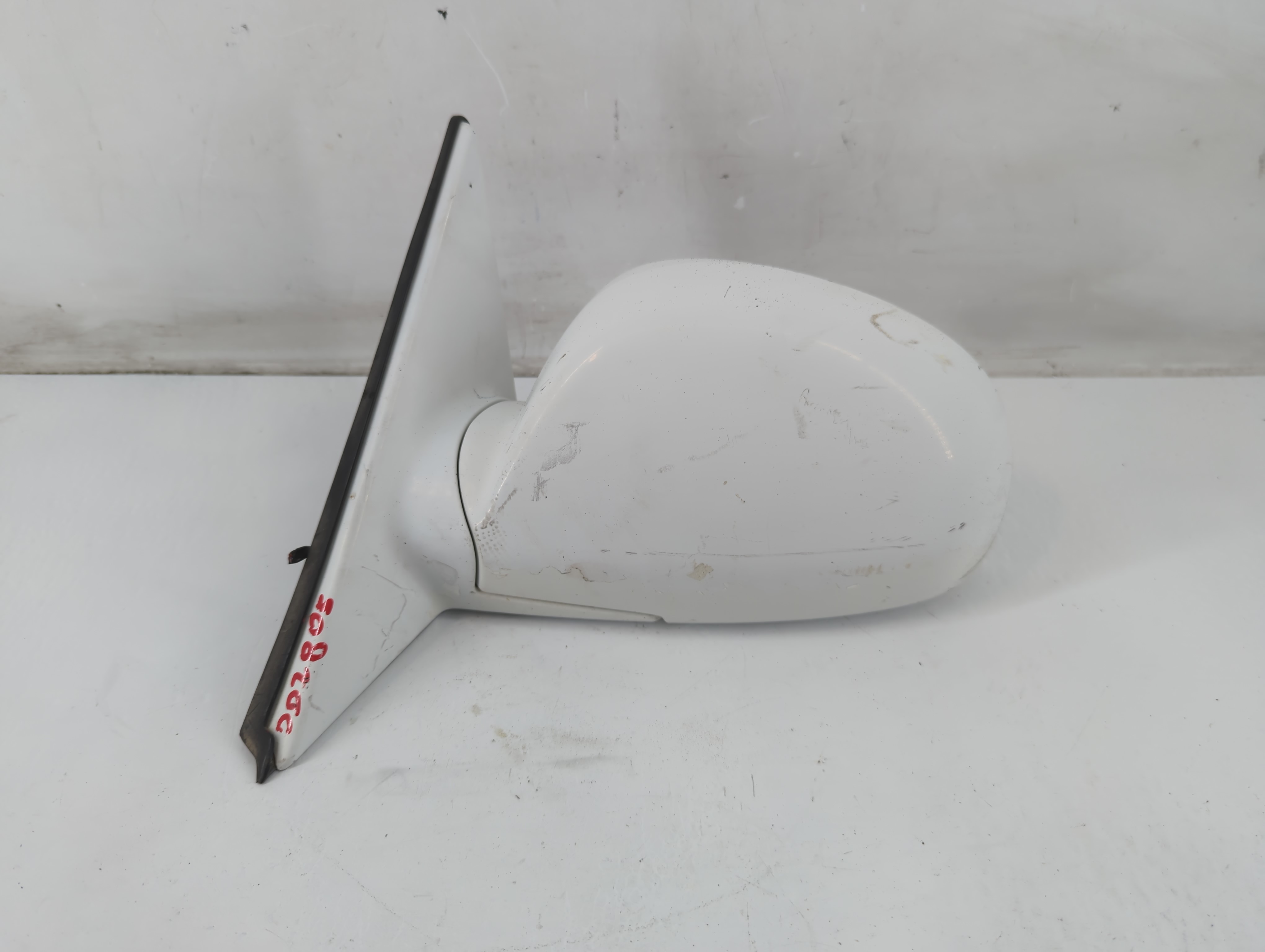 2002-2006 Hyundai Accent Driver Left Side View Power Door Mirror White 1088212 - Oemusedautoparts1.com