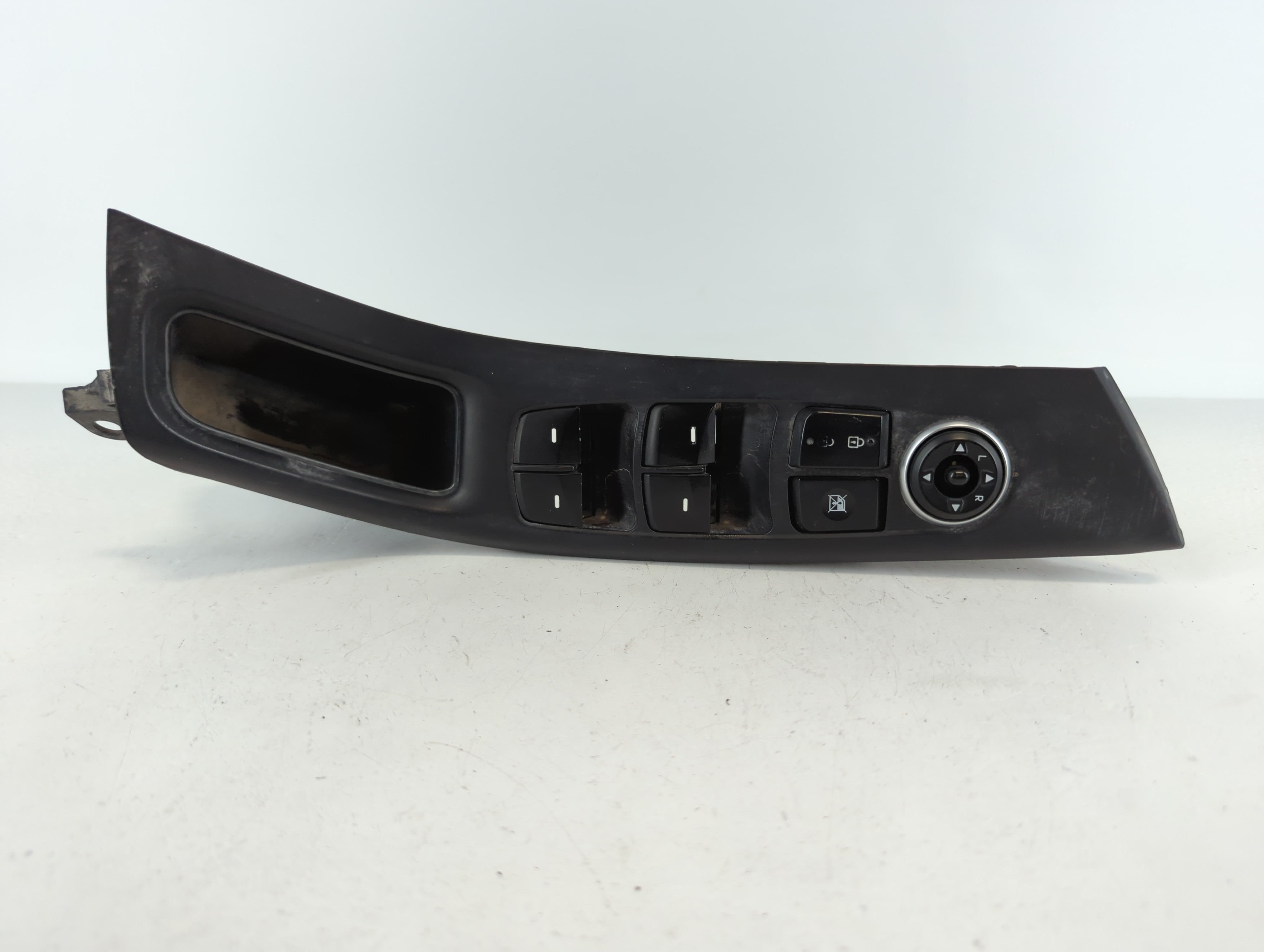 Hyundai Elantra Driver Left Door Master Power Window Switch 1088224 - Oemusedautoparts1.com