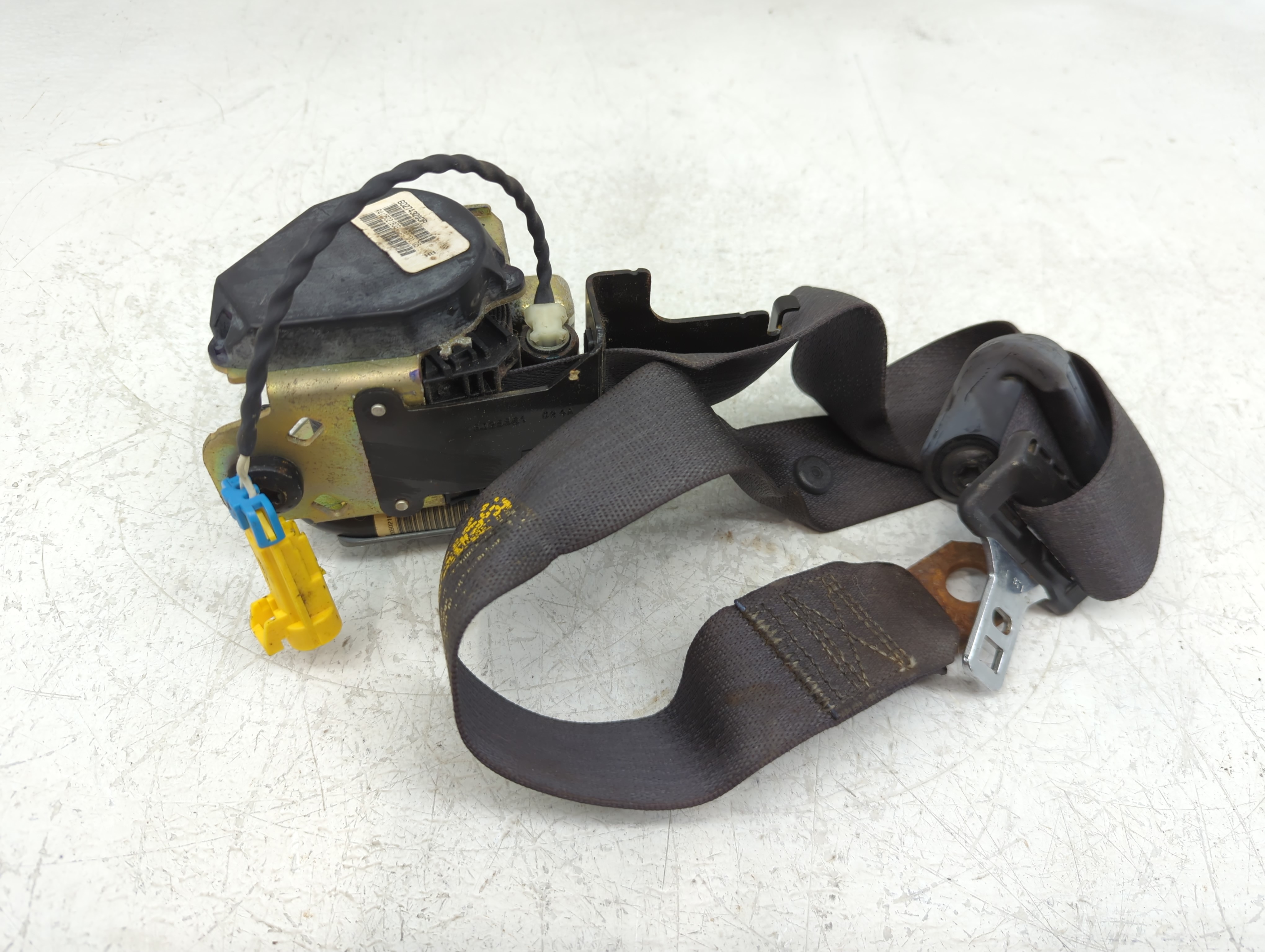 2004-2008 Chevrolet Colorado Passenger Front Seatbelt Retractor 1088417 - Oemusedautoparts1.com