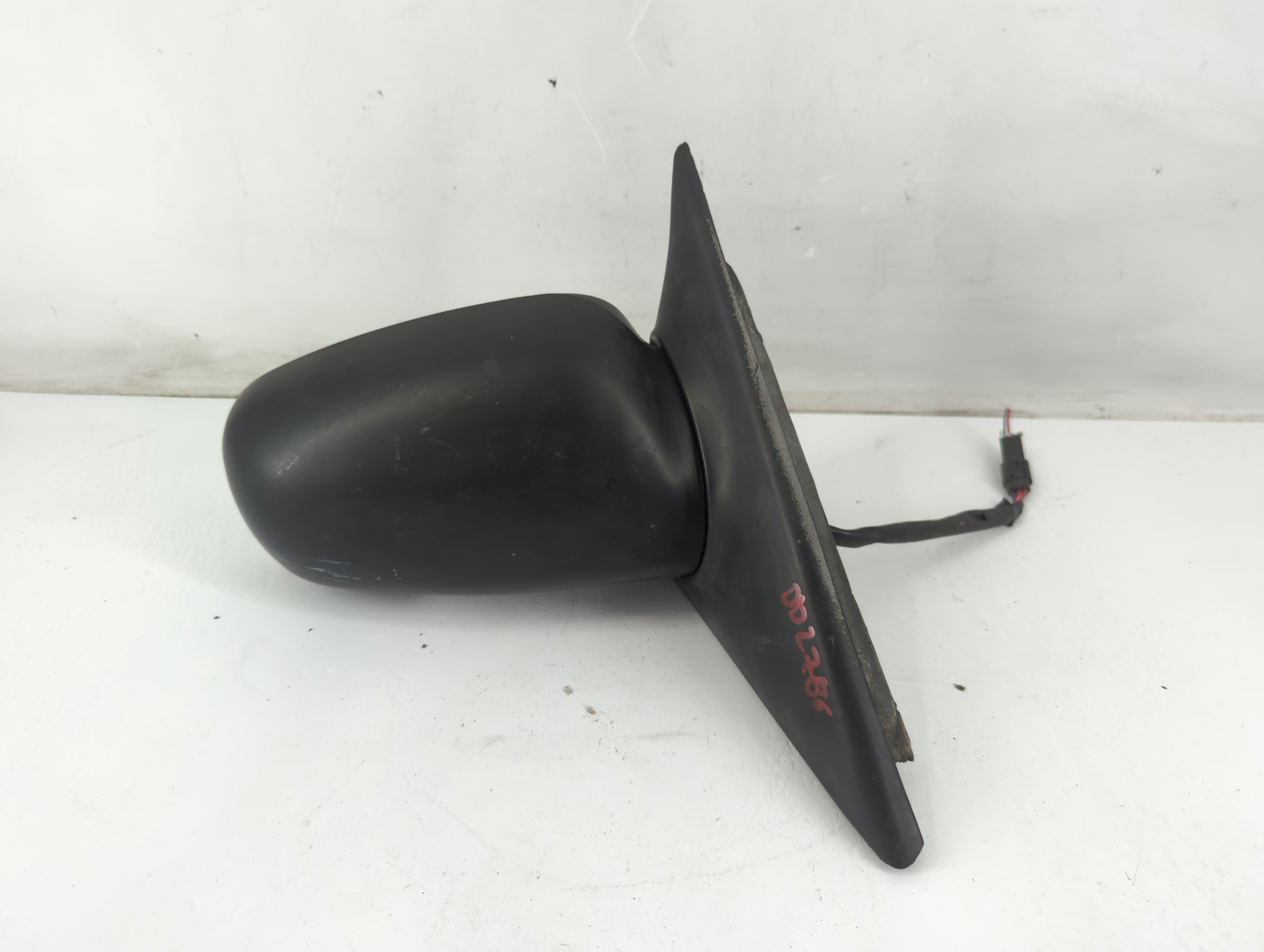 1997-2005 Chevrolet Malibu Passenger Right Side View Power Door Mirror 1088433 - Oemusedautoparts1.com