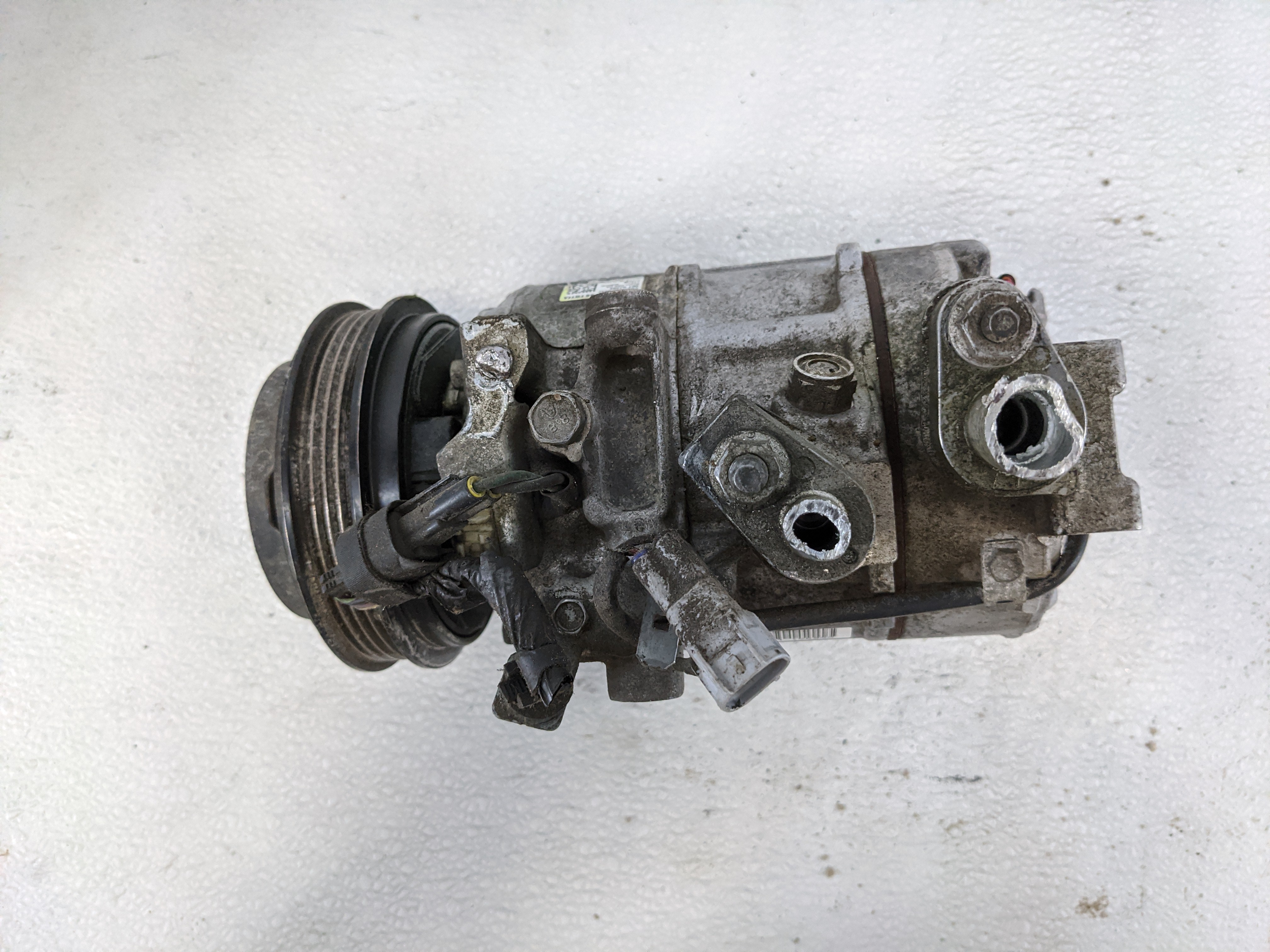 Picture of 2014-2018 Ford Focus Air Conditioning A/c Ac Compressor Oem 1088793