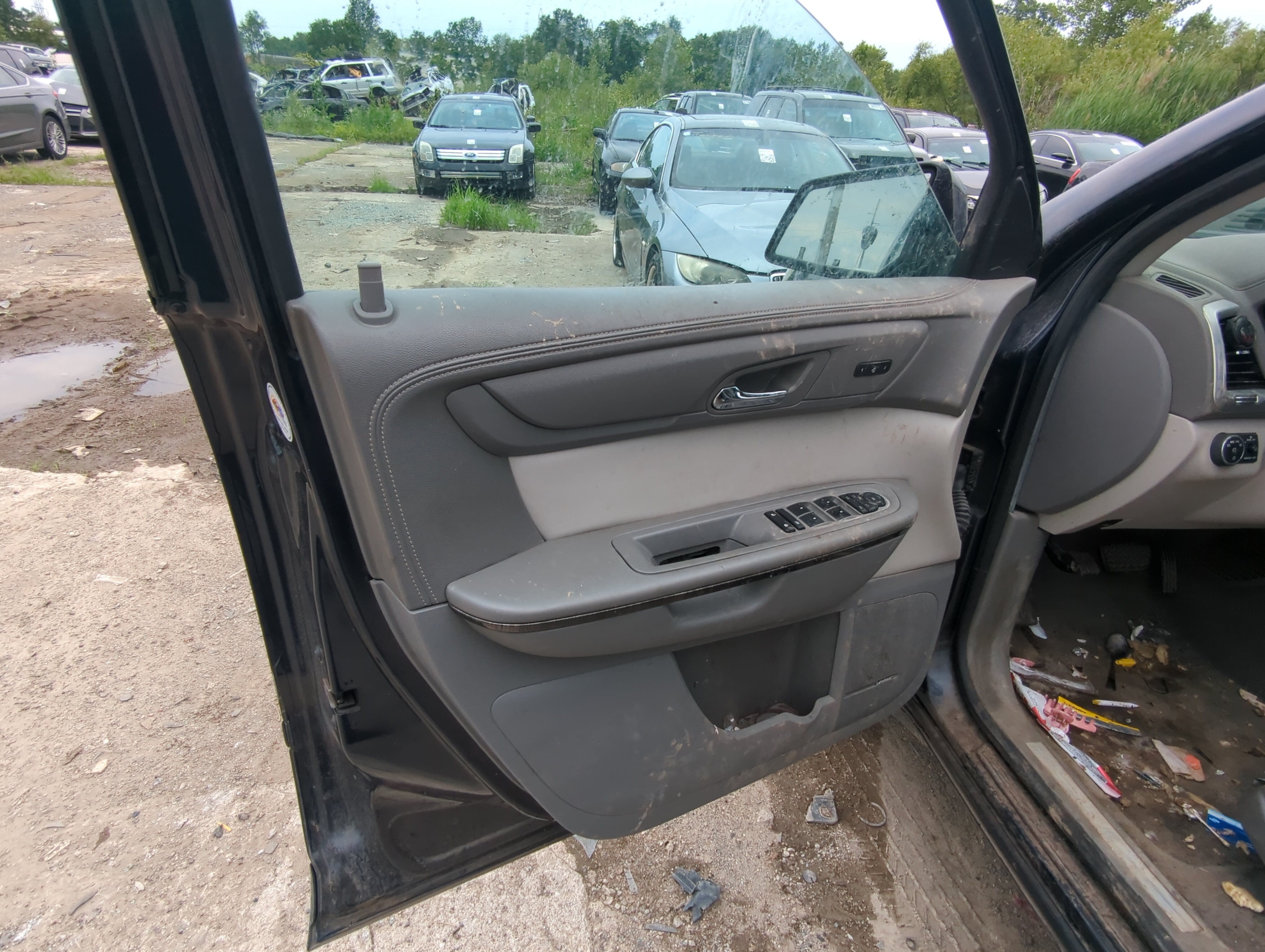 Picture of 2016 Gmc Acadia Front Left Driver Interior Door Panel Trim 1089083