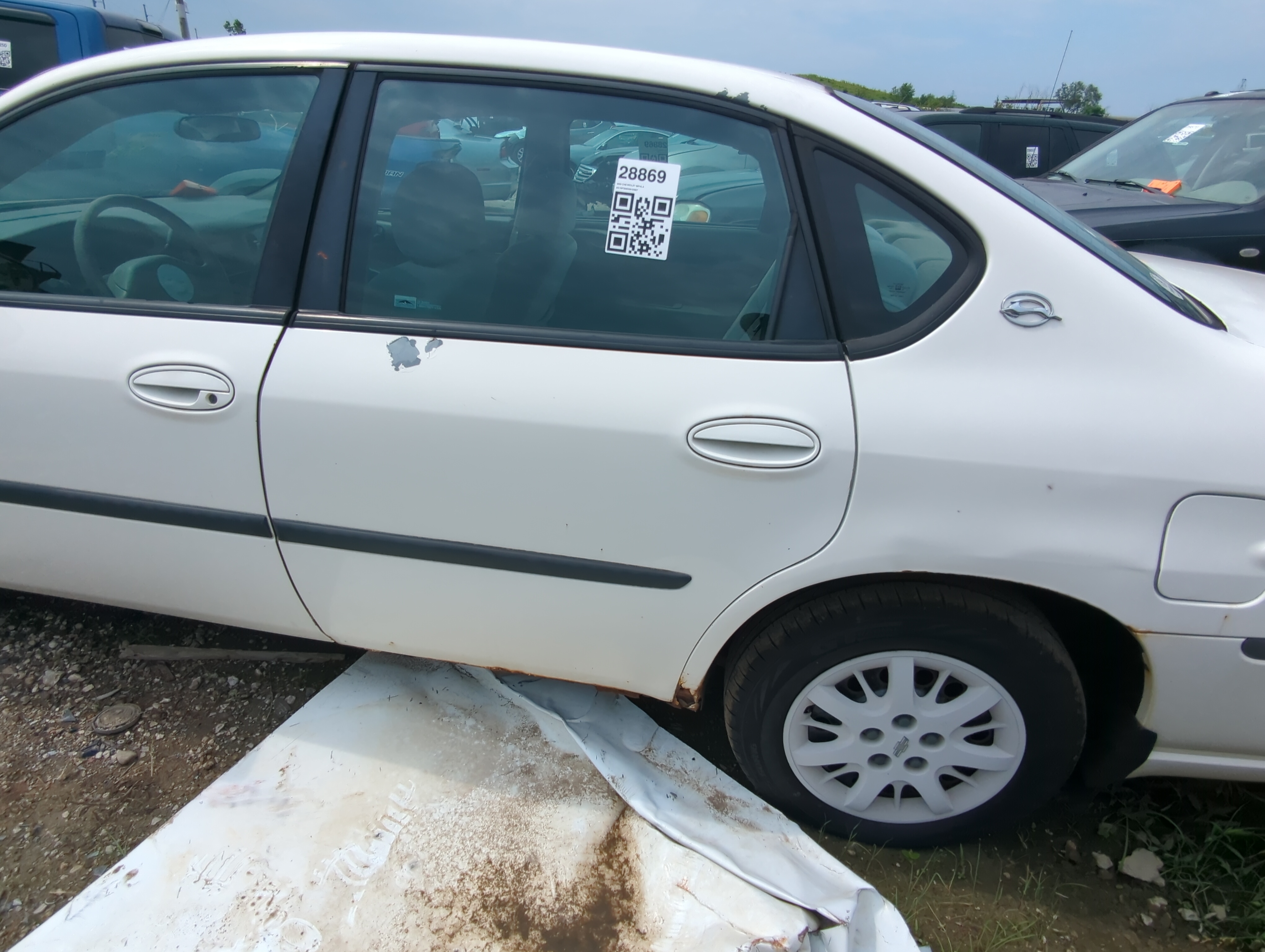 Picture of 2000-2003 Chevrolet Impala Driver Rear Door Oem 1089427
