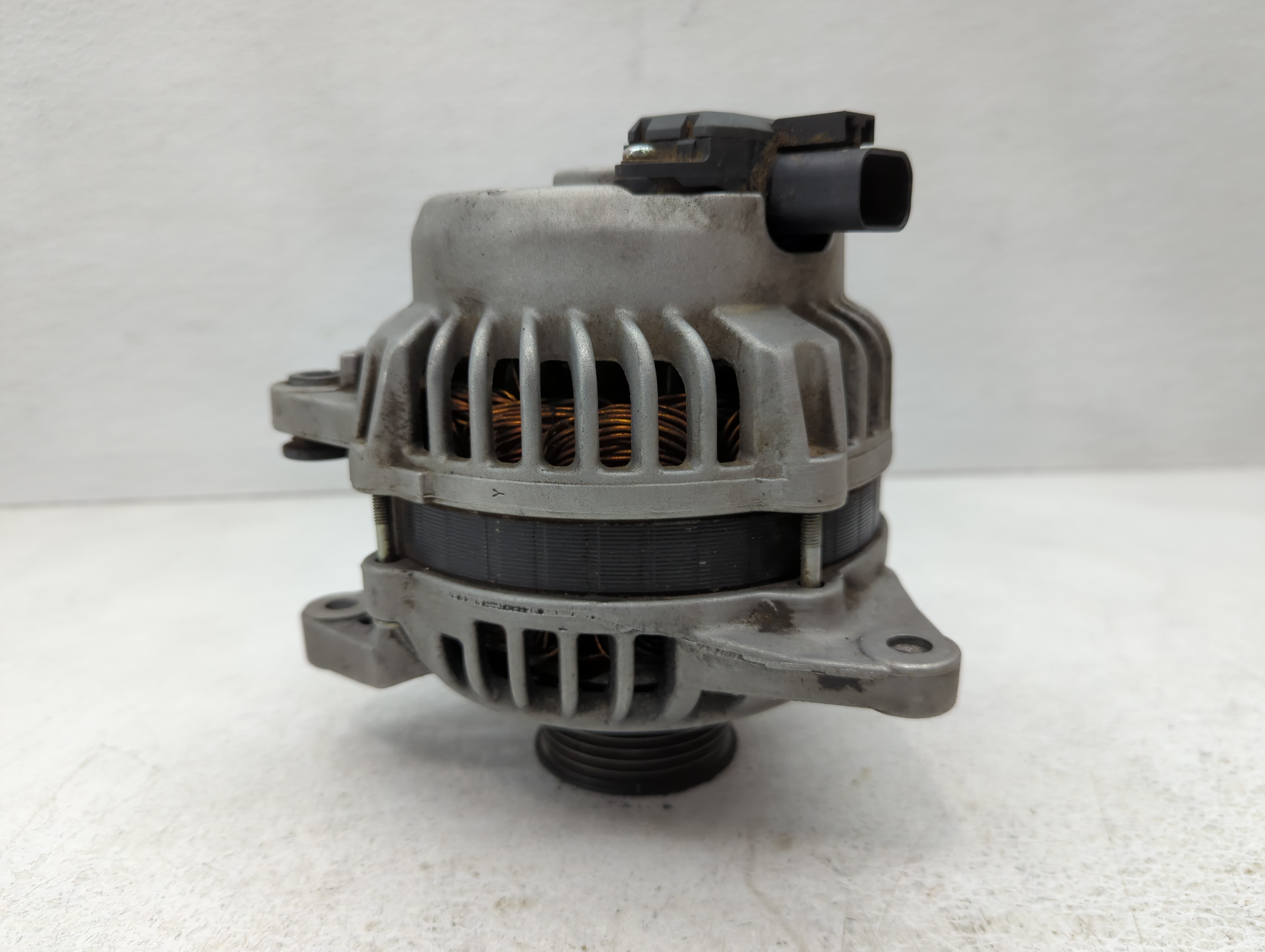 1997 Mitsubishi Diamante Alternator Generator Charging Assembly Engine Oem 1089764 - Oemusedautoparts1.com