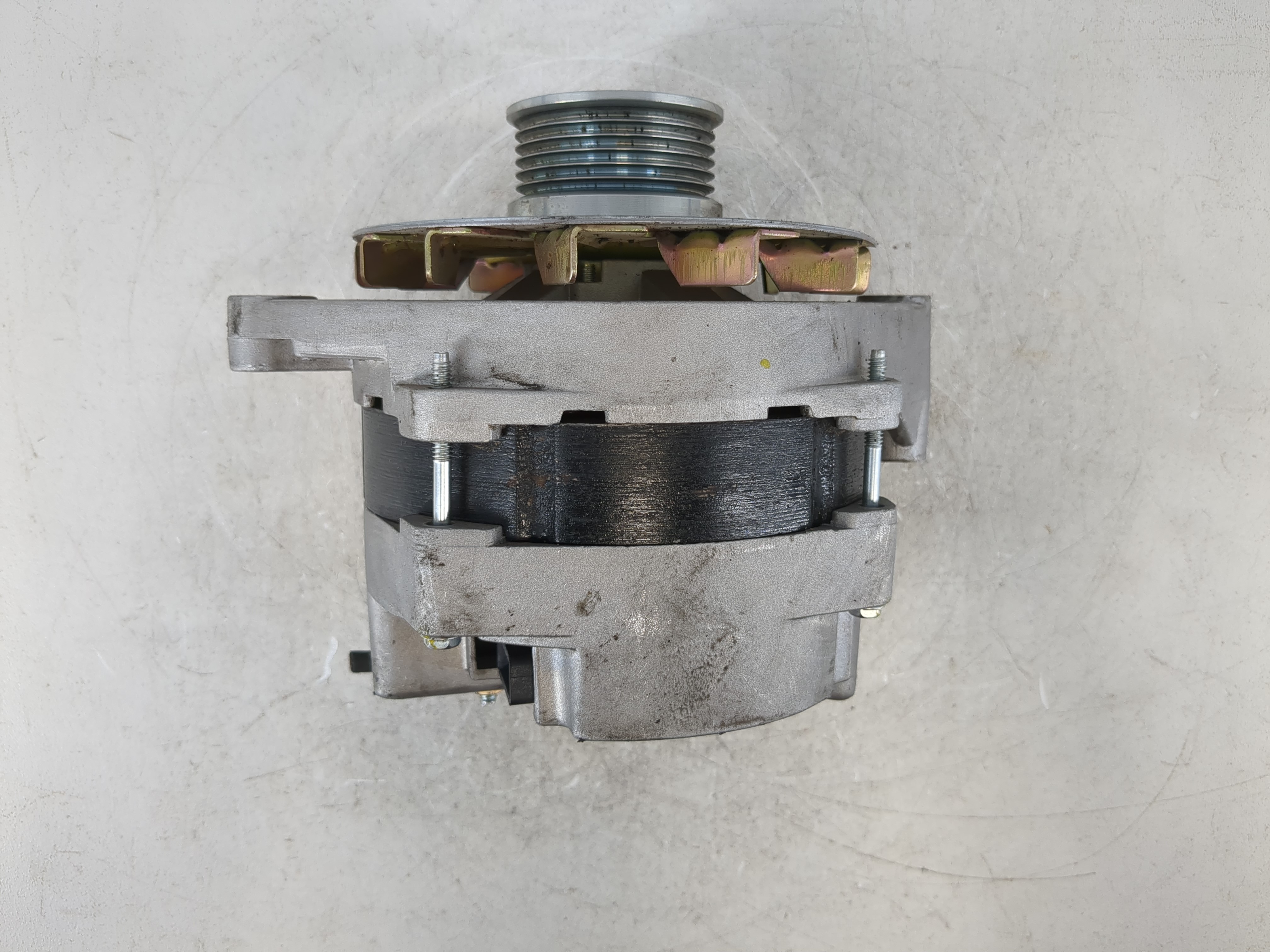 Picture of 1987 Cadillac Eldorado Alternator Generator Charging Assembly Engine Oem 1089775