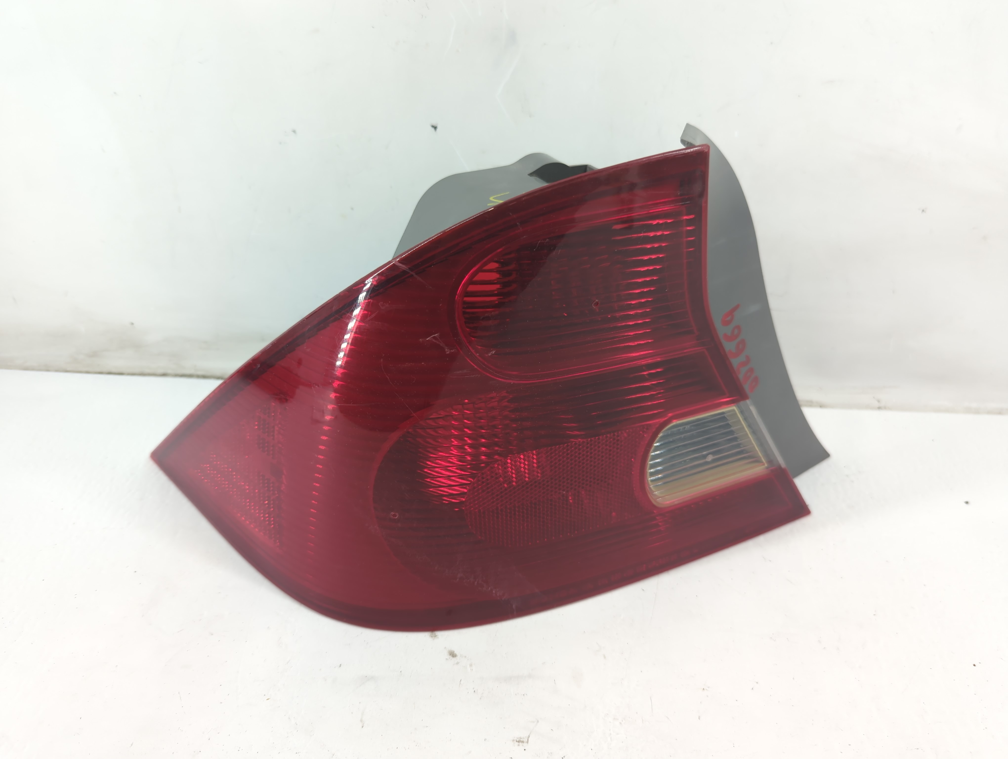 Picture of 2002-2003 Honda Civic Passenger Right Side Tail Light Taillight Oem 1090006