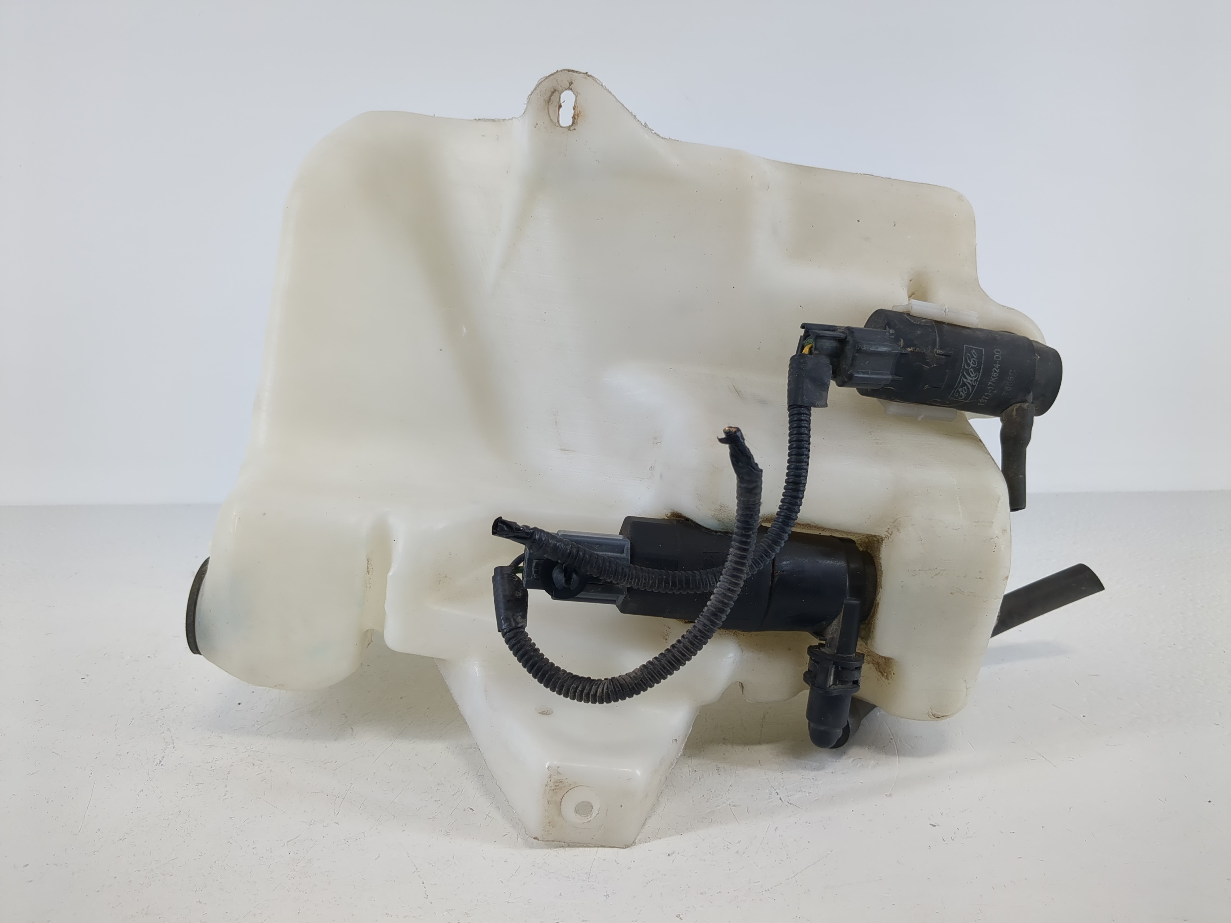 Picture of 2004-2010 Volvo S40 Windshield Washer Fluid Reservoir Bottle Oem 1090008