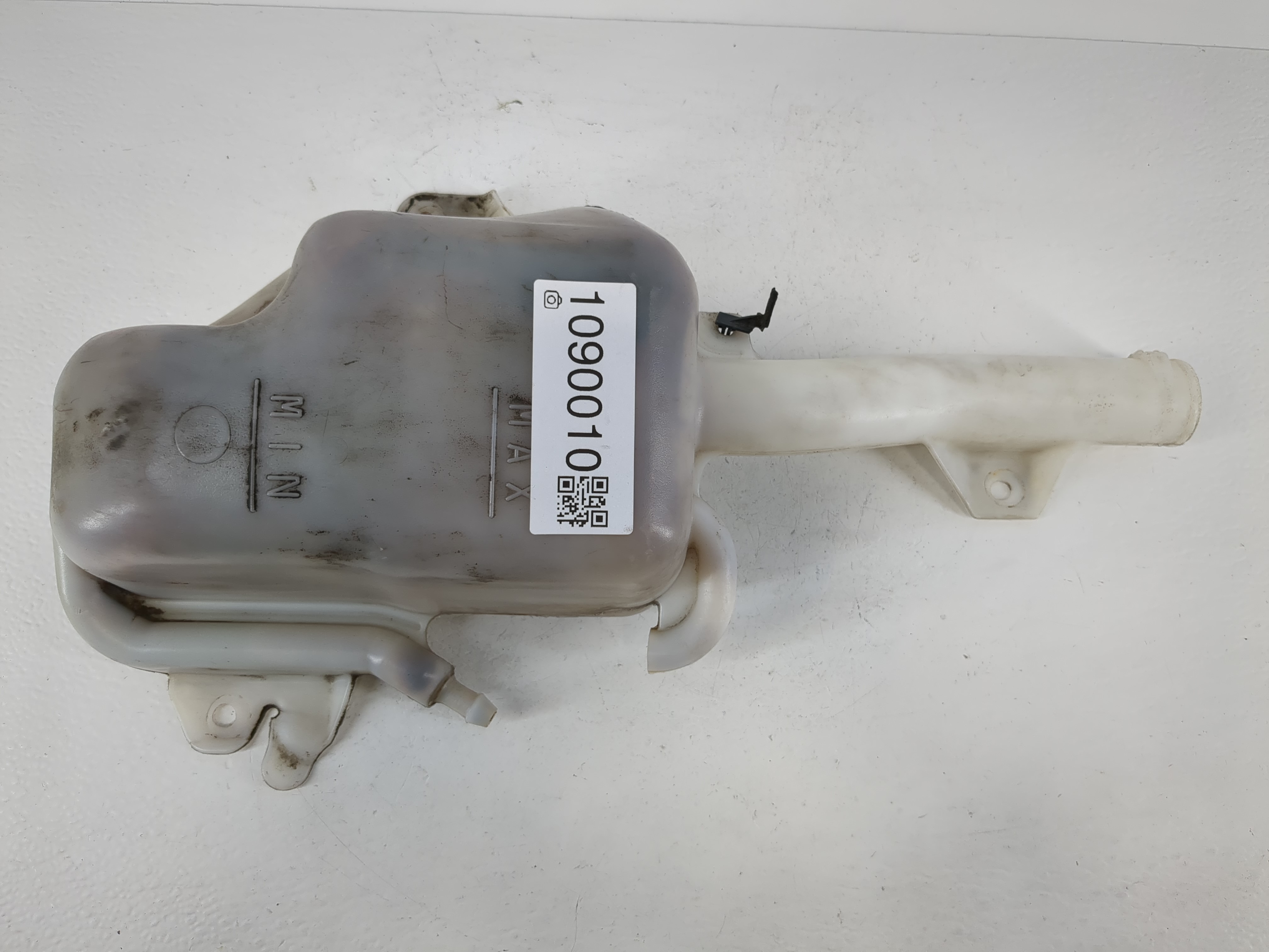2004-2007 Dodge Caravan Windshield Washer Fluid Reservoir Bottle Oem 1090010 - Oemusedautoparts1.com