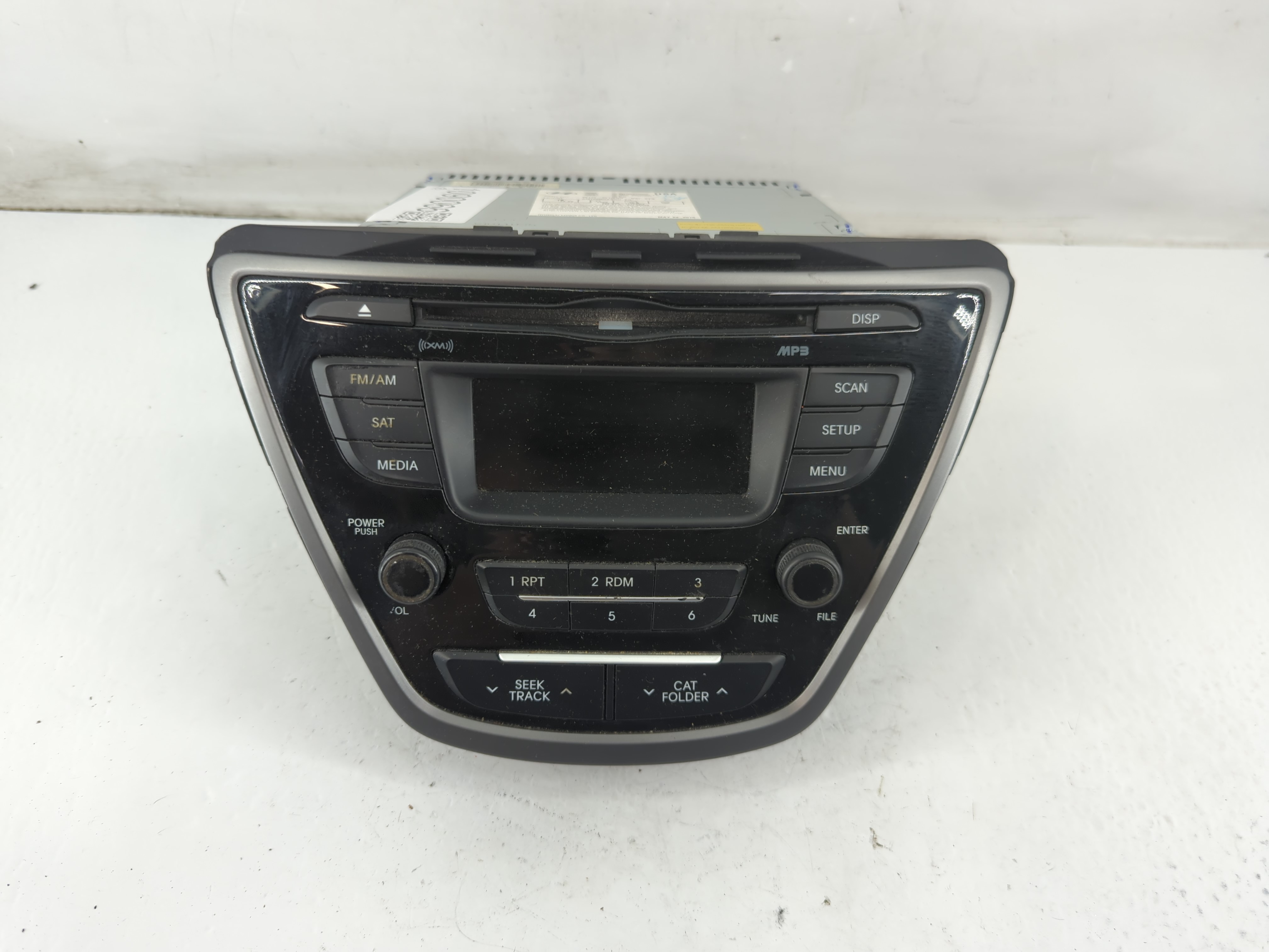2014-2016 Hyundai Elantra Am Fm Cd Player Radio Receiver 1090066 - Oemusedautoparts1.com