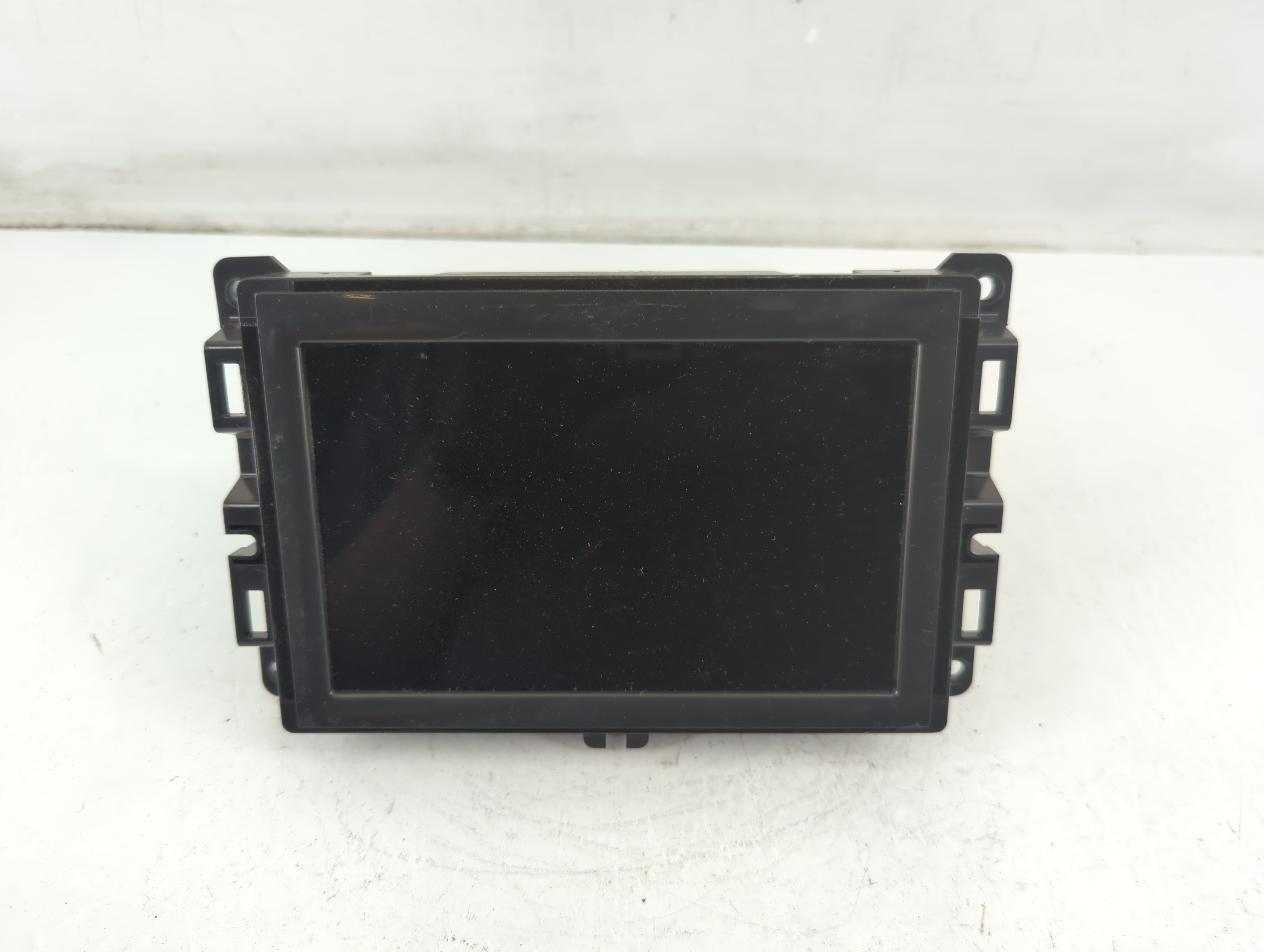 2021-2022 Jeep Cherokee Am Fm Cd Player Radio Receiver 1090095 - Oemusedautoparts1.com