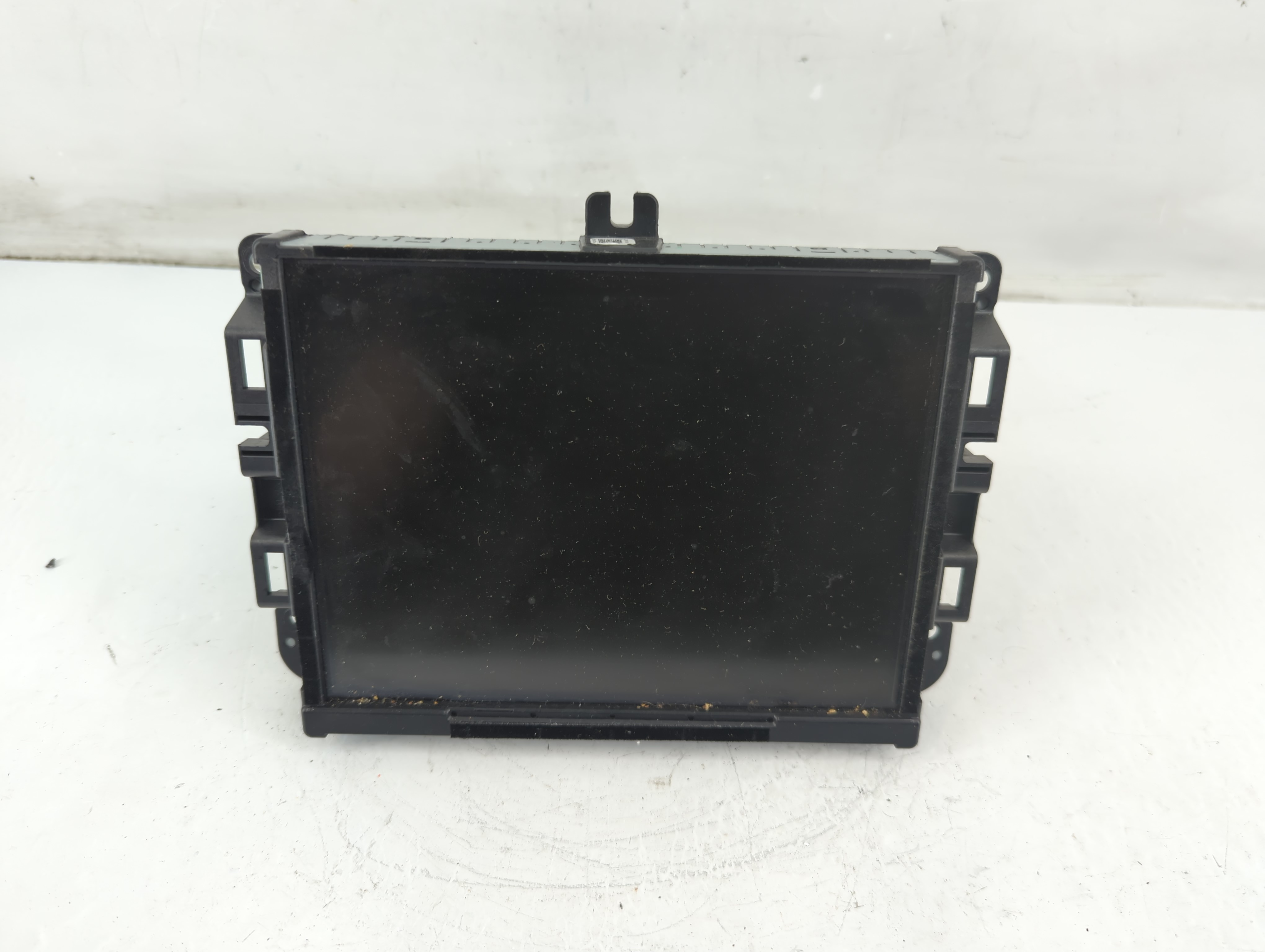 2015-2015 Jeep Cherokee Am Fm Cd Player Radio Receiver 1090135 - Oemusedautoparts1.com