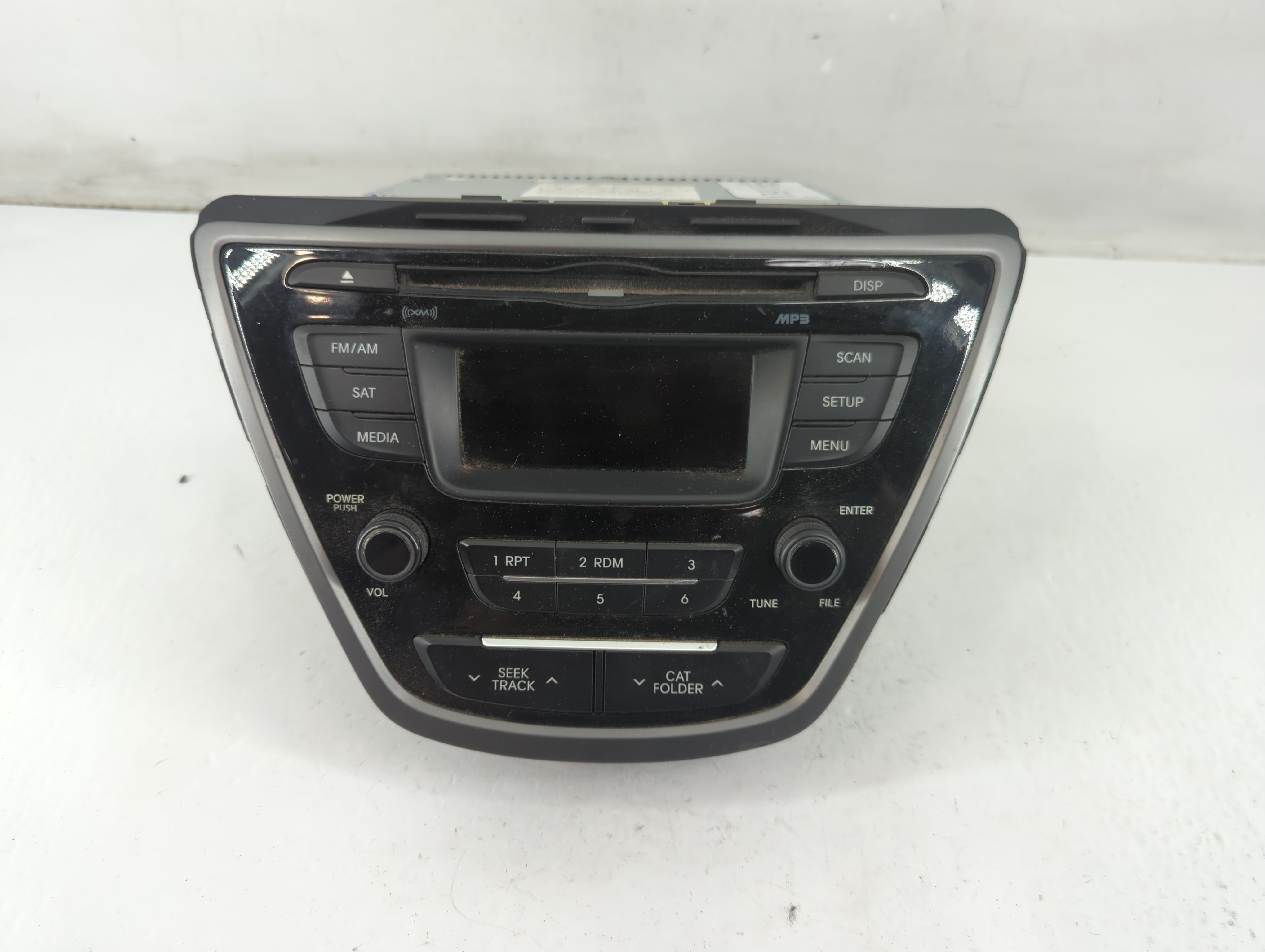 2014-2016 Hyundai Elantra Am Fm Cd Player Radio Receiver 1090136 - Oemusedautoparts1.com