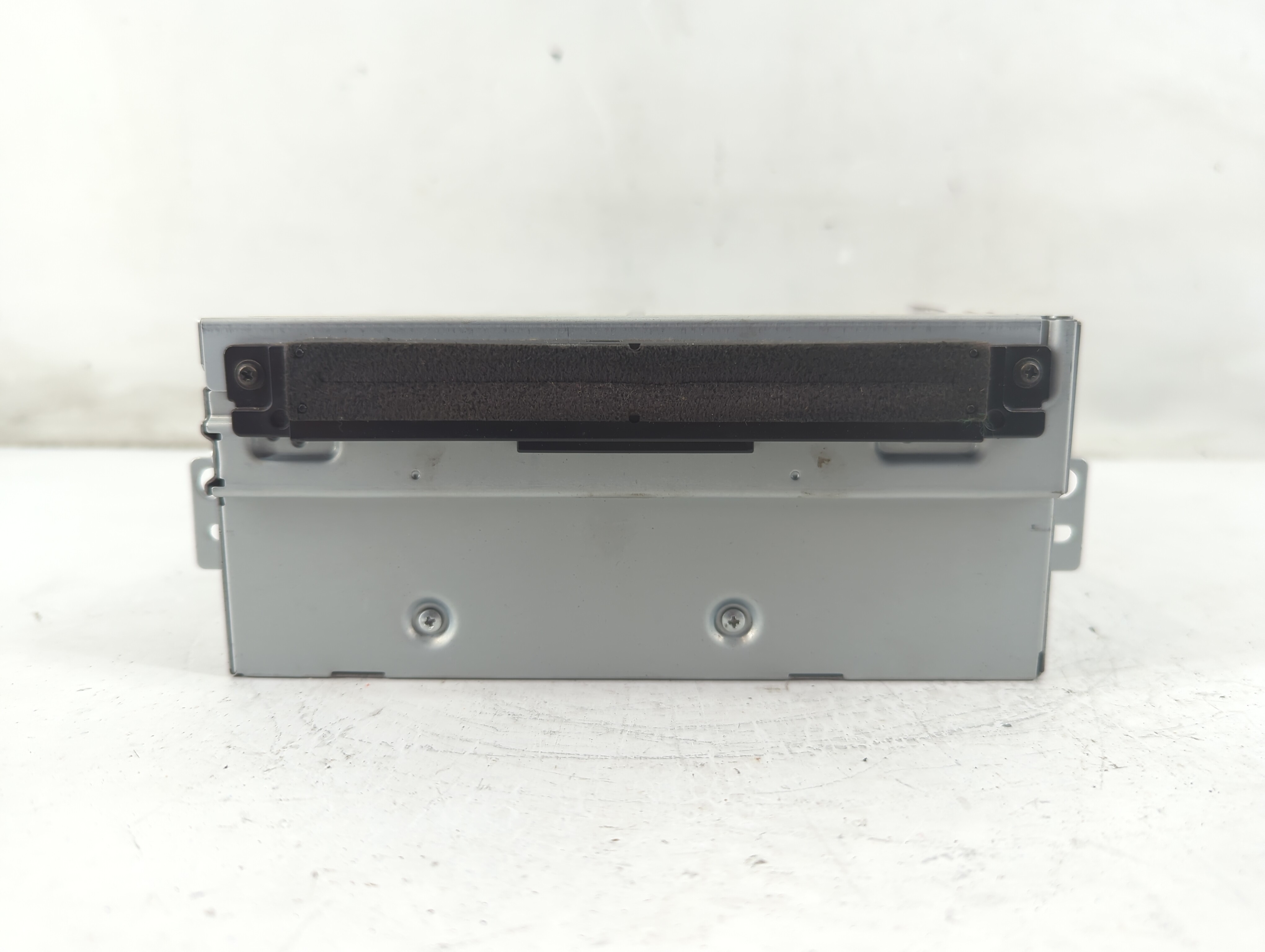2016-2018 Volvo S60 Am Fm Cd Player Radio Receiver 1090149 - Oemusedautoparts1.com