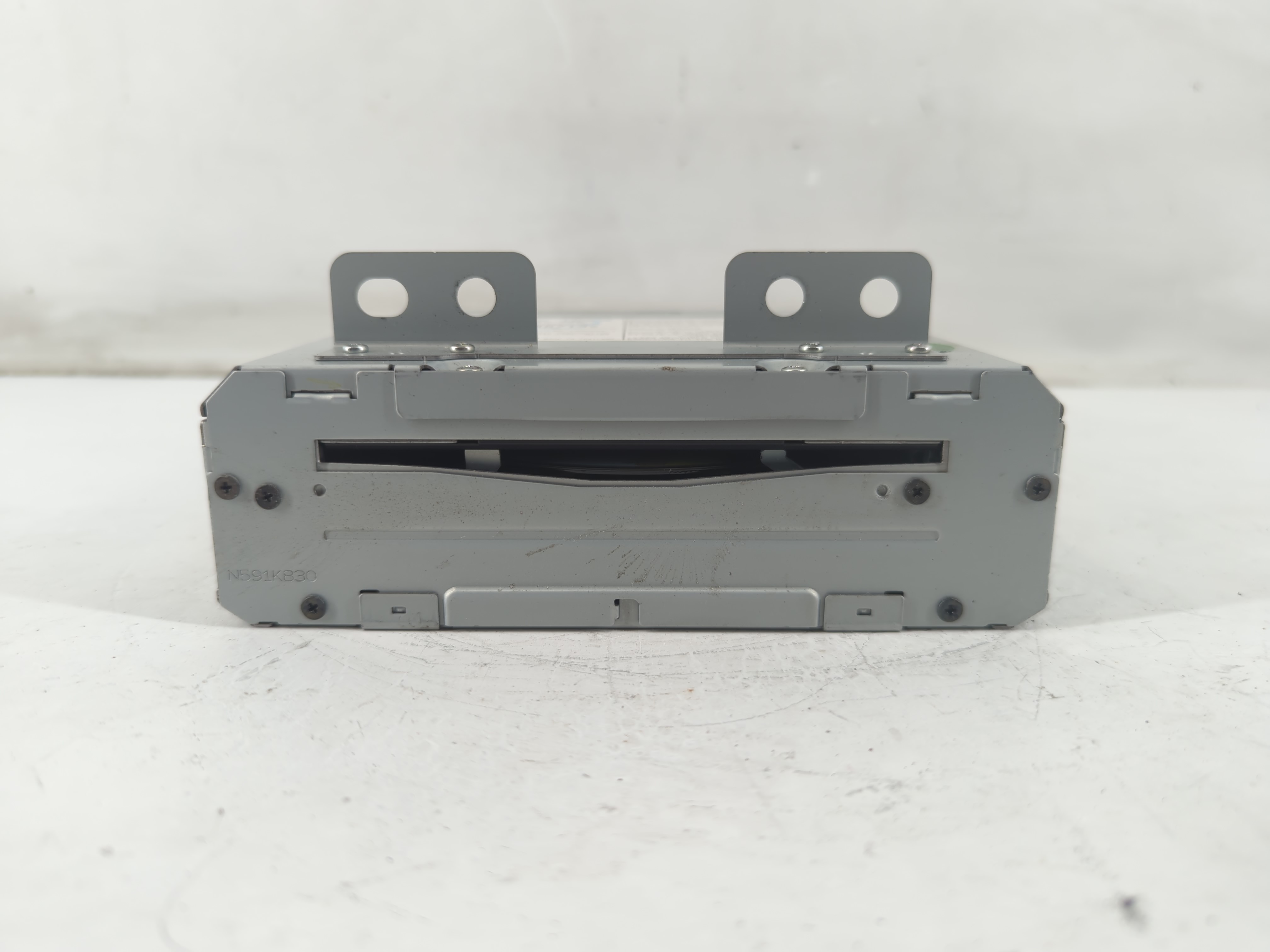 2015-2020 Chevrolet Tahoe Am Fm Cd Player Radio Receiver 1090159 - Oemusedautoparts1.com