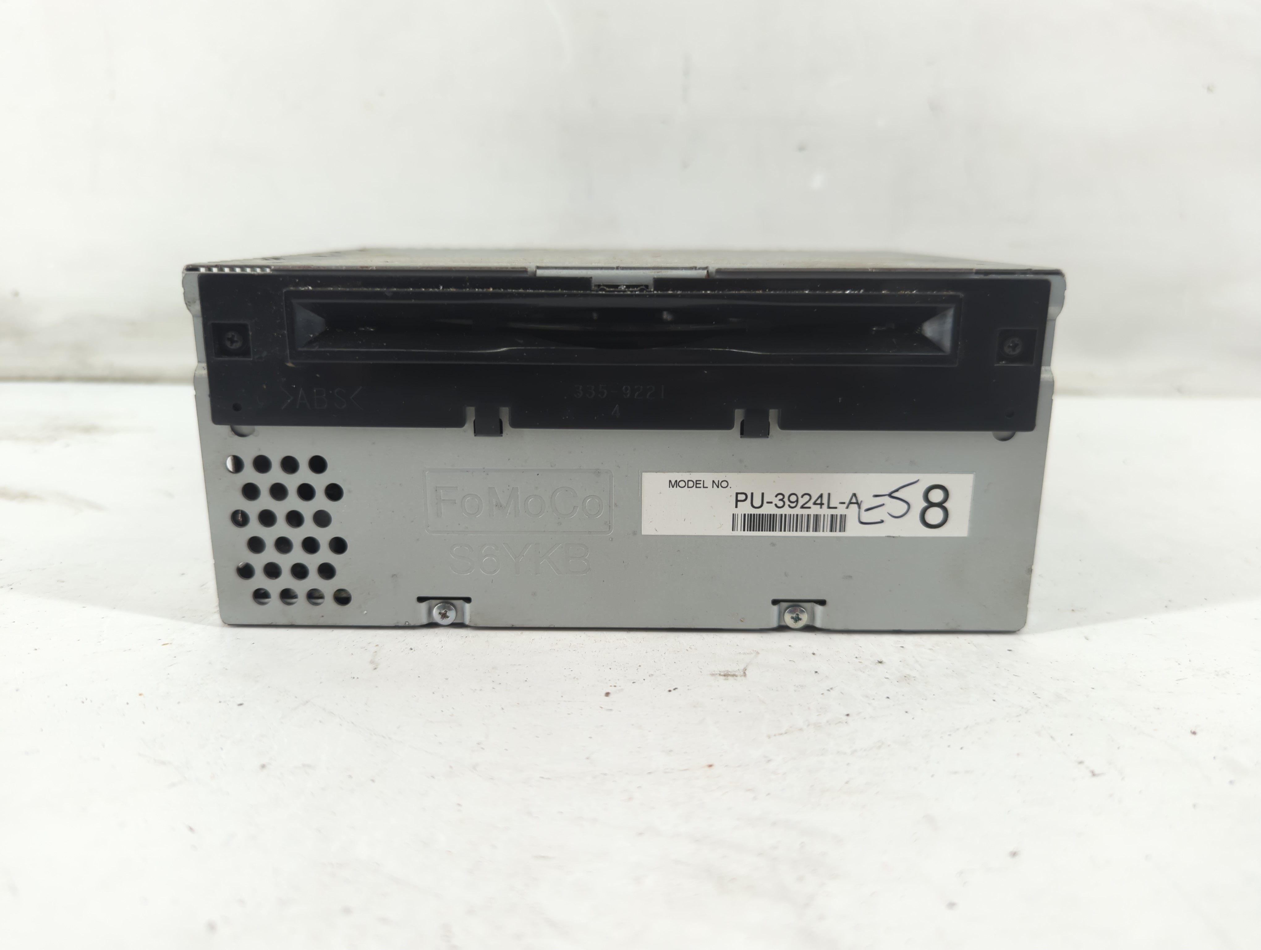 Picture of 2016-2016 Ford Explorer Am Fm Cd Player Radio Receiver 1090170
