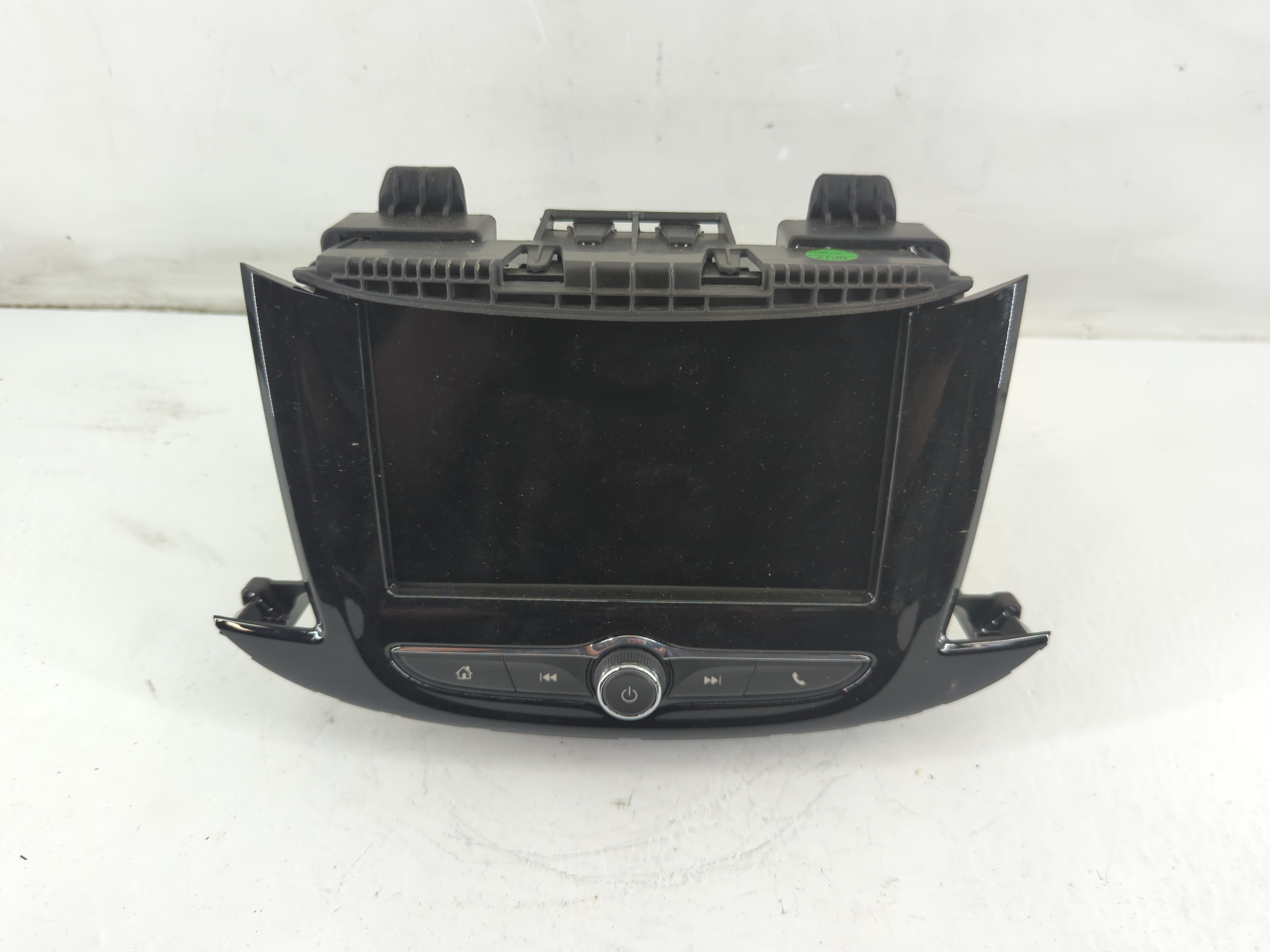 2018-2020 Chevrolet Trax Am Fm Cd Player Radio Receiver 1090176 - Oemusedautoparts1.com