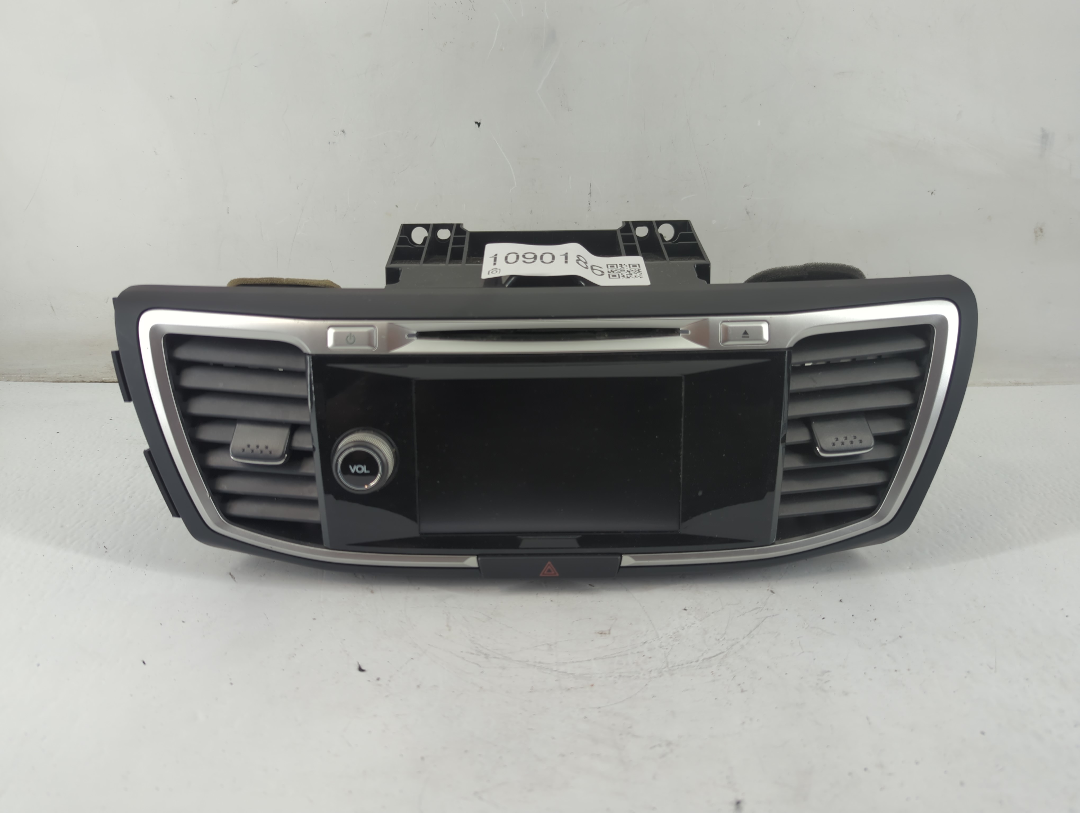 2013-2015 Honda Accord Am Fm Cd Player Radio Receiver 1090186 - Oemusedautoparts1.com