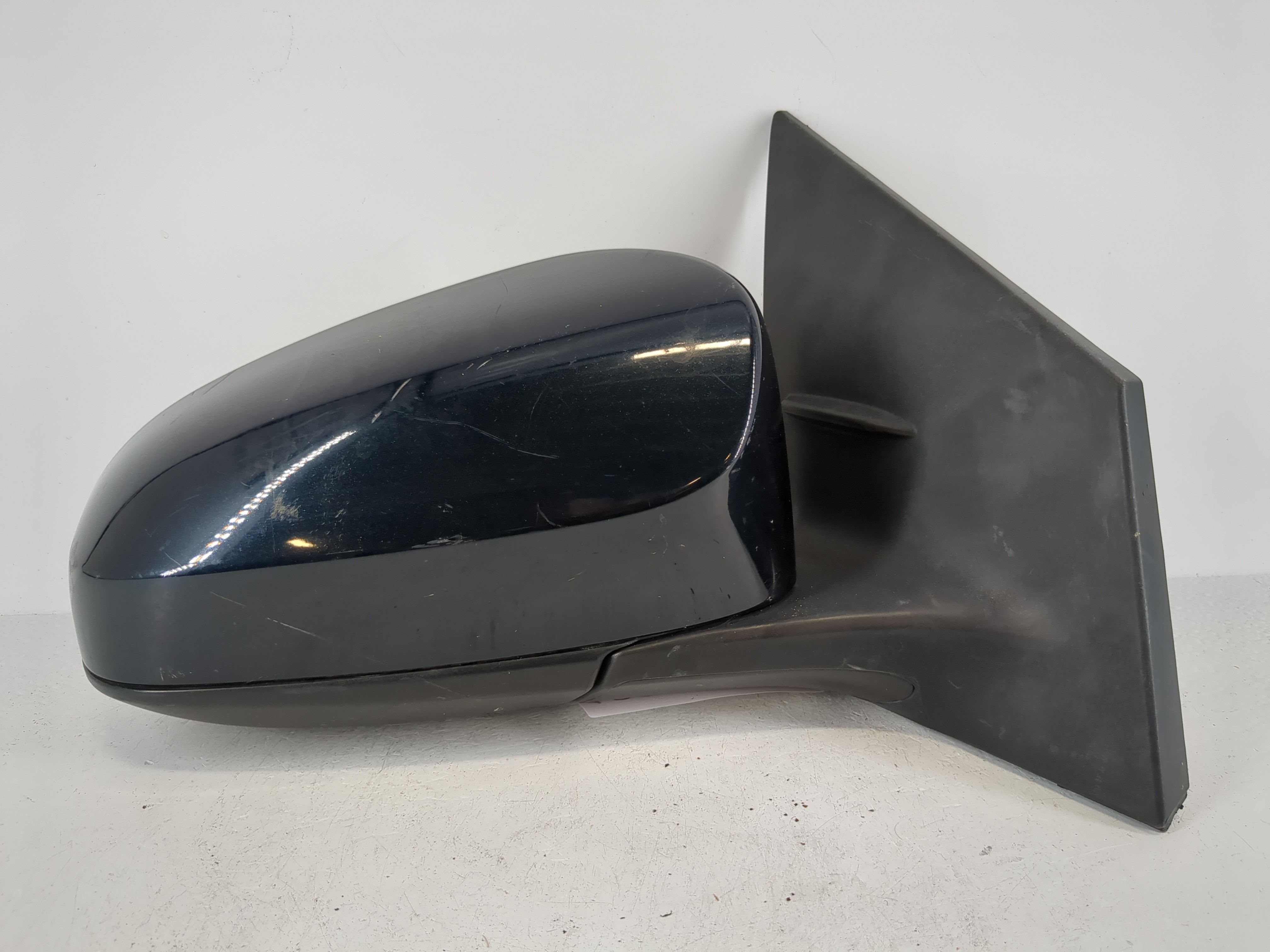 2014-2019 Toyota Corolla Passenger Right Side View Power Door Mirror 1090211 - Oemusedautoparts1.com
