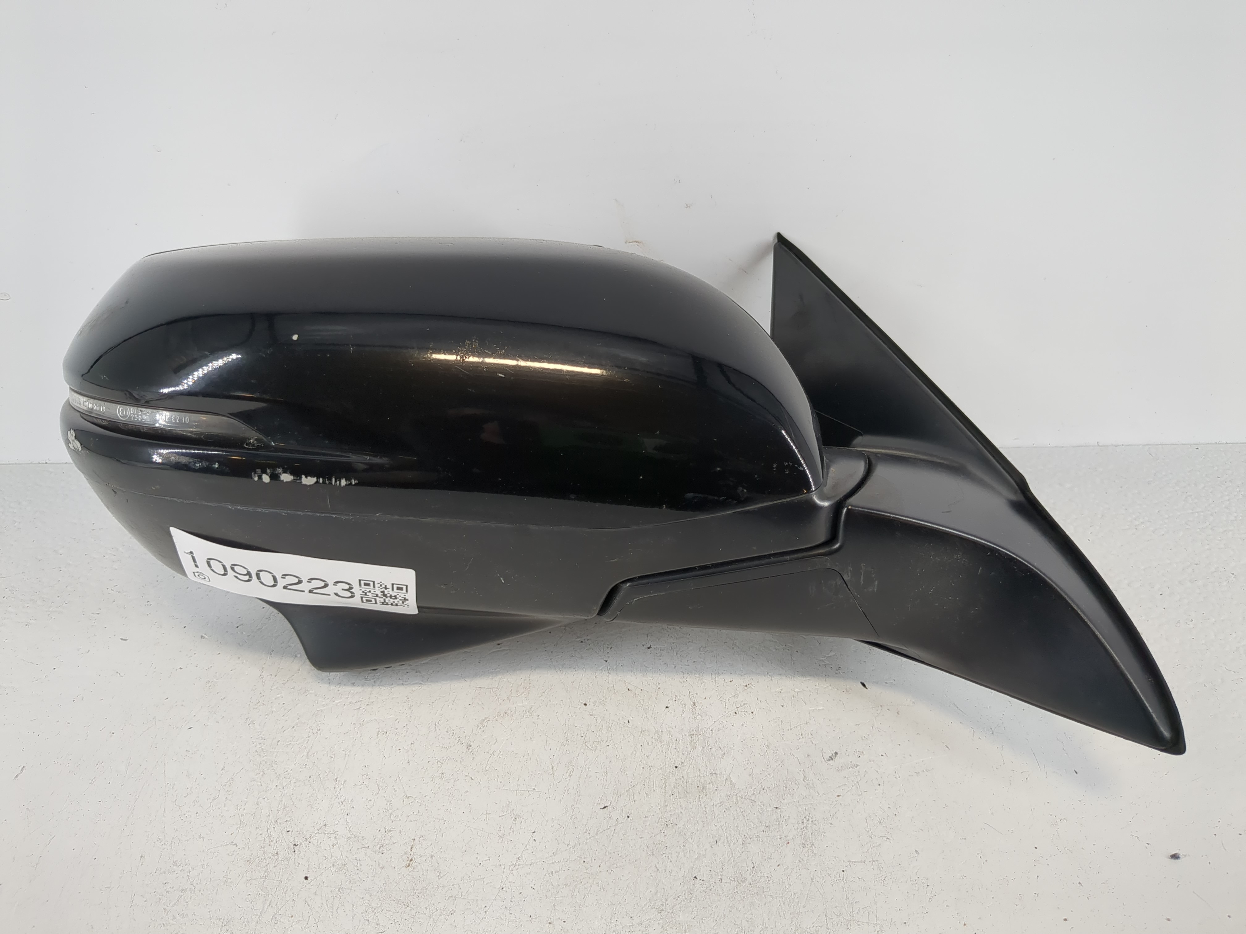 Picture of 2017 Honda Hr-v Passenger Right Side View Power Door Mirror Black 1090223