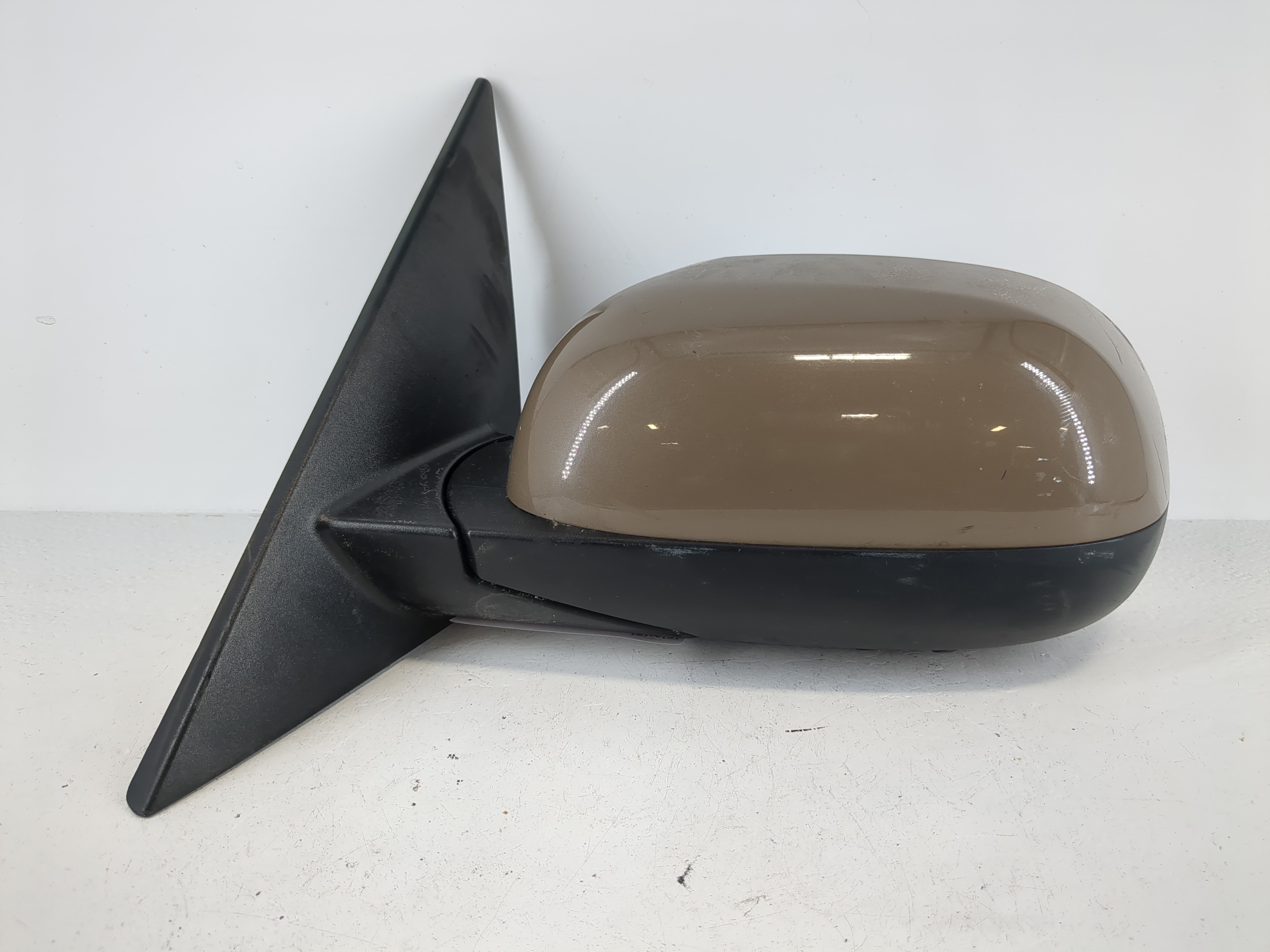 2014-2019 Kia Soul Driver Left Side View Power Door Mirror Brown 1090249 - Oemusedautoparts1.com