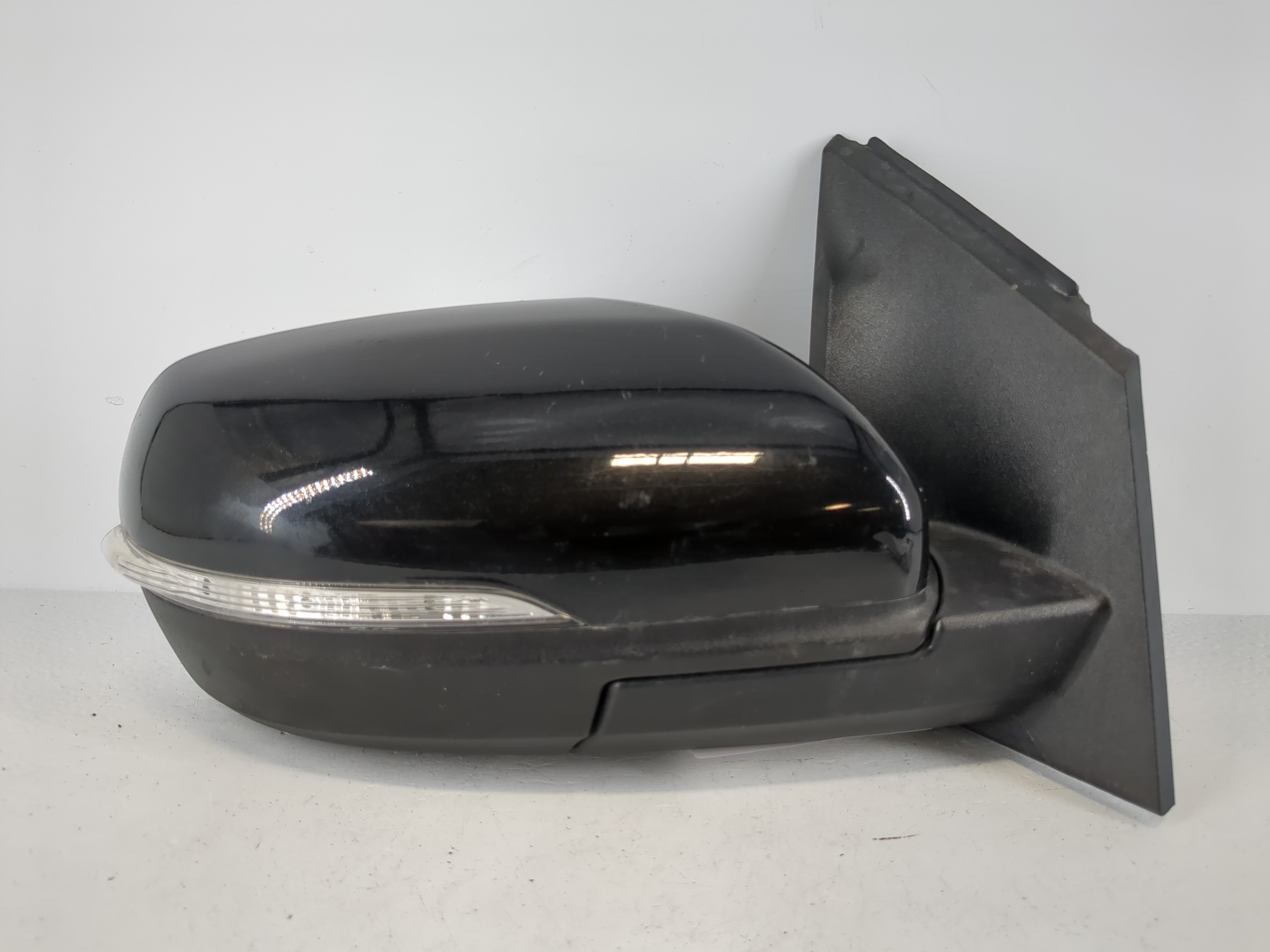 2015-2018 Ford Edge Passenger Right Side View Power Door Mirror Black 1090275 - Oemusedautoparts1.com