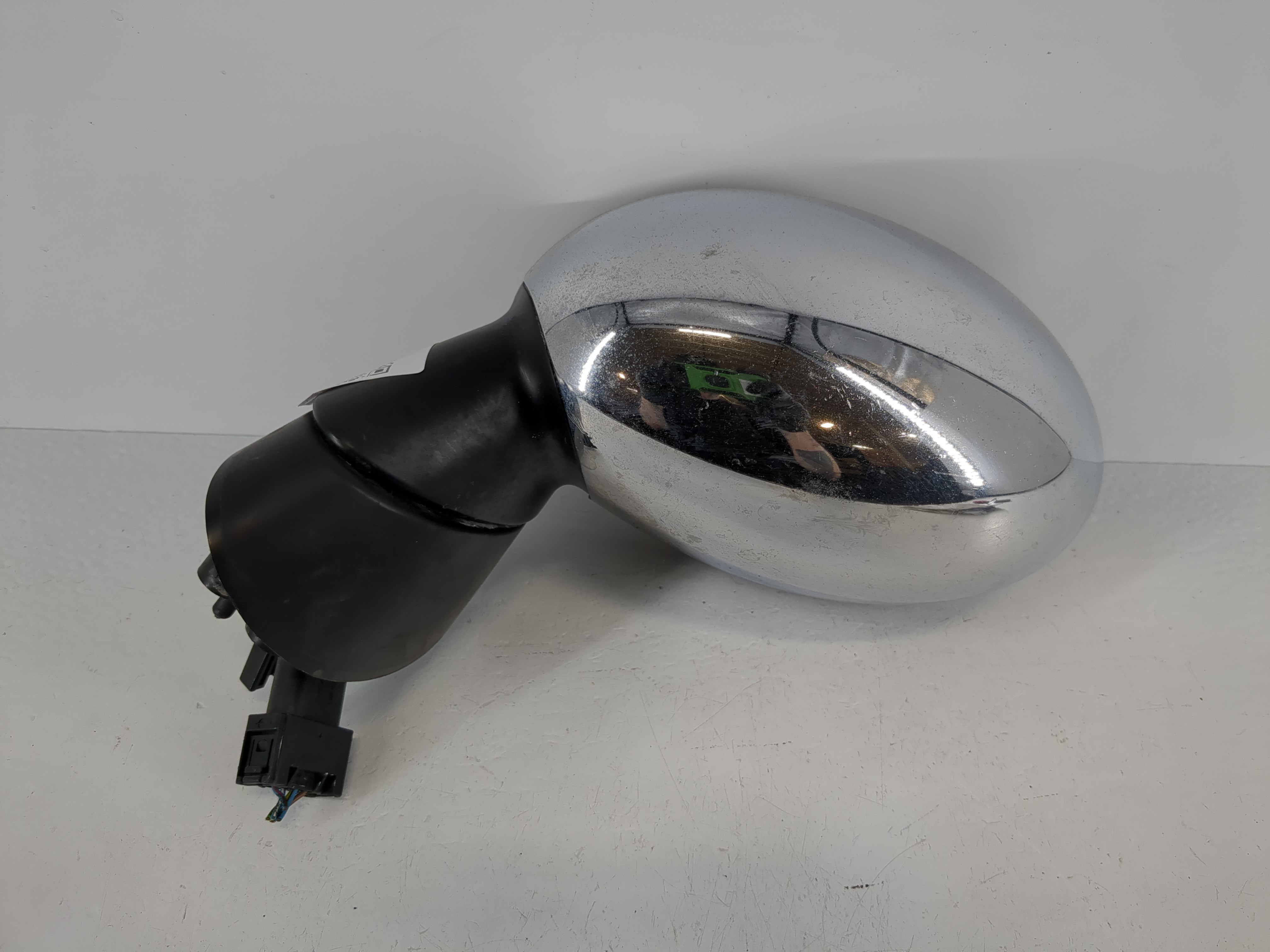 2006 Mini Cooper Driver Left Side View Power Door Mirror Chrome 1090283 - Oemusedautoparts1.com