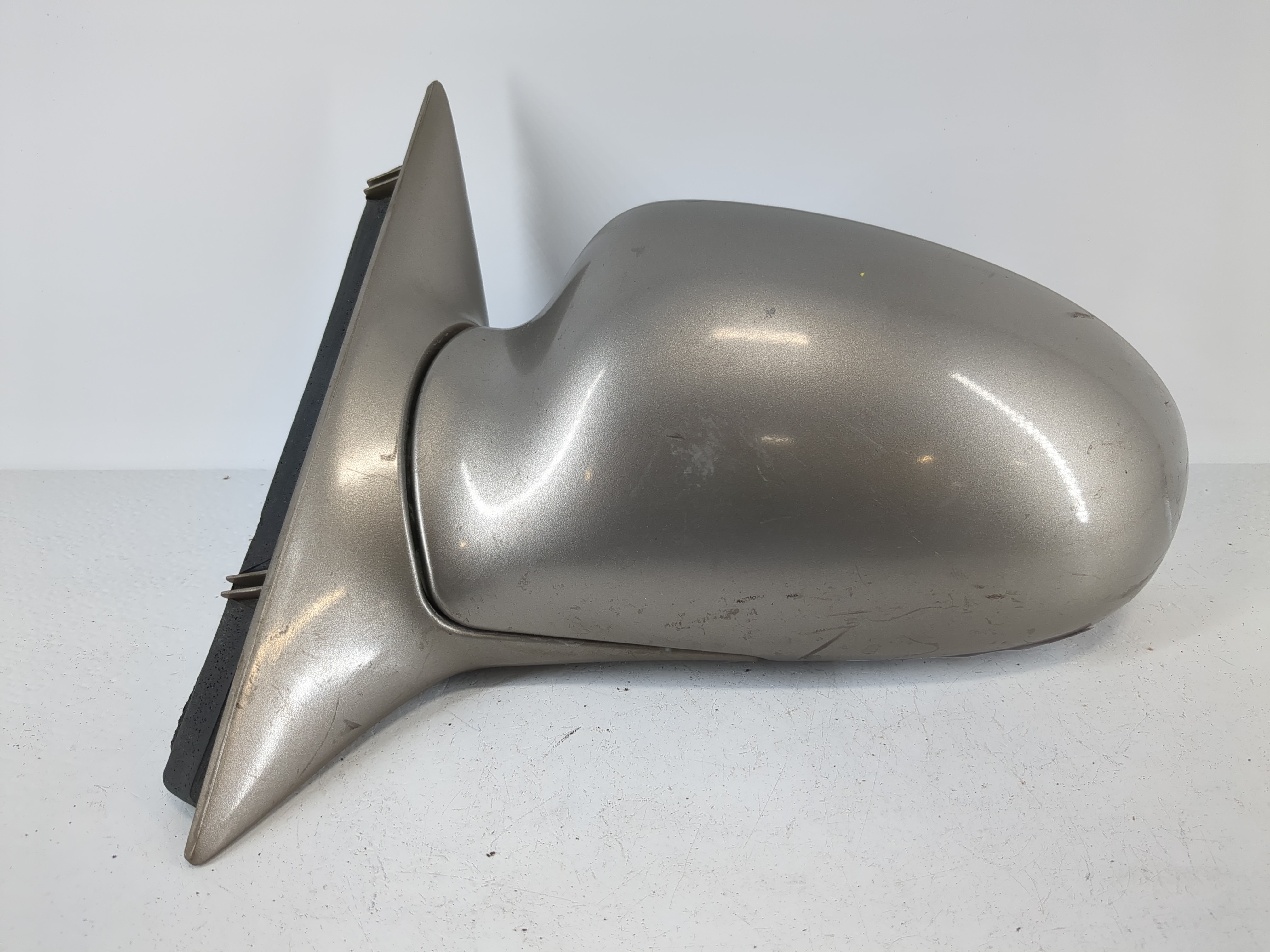 2000-2005 Buick Lesabre Driver Left Side View Power Door Mirror Gray 1090327 - Oemusedautoparts1.com