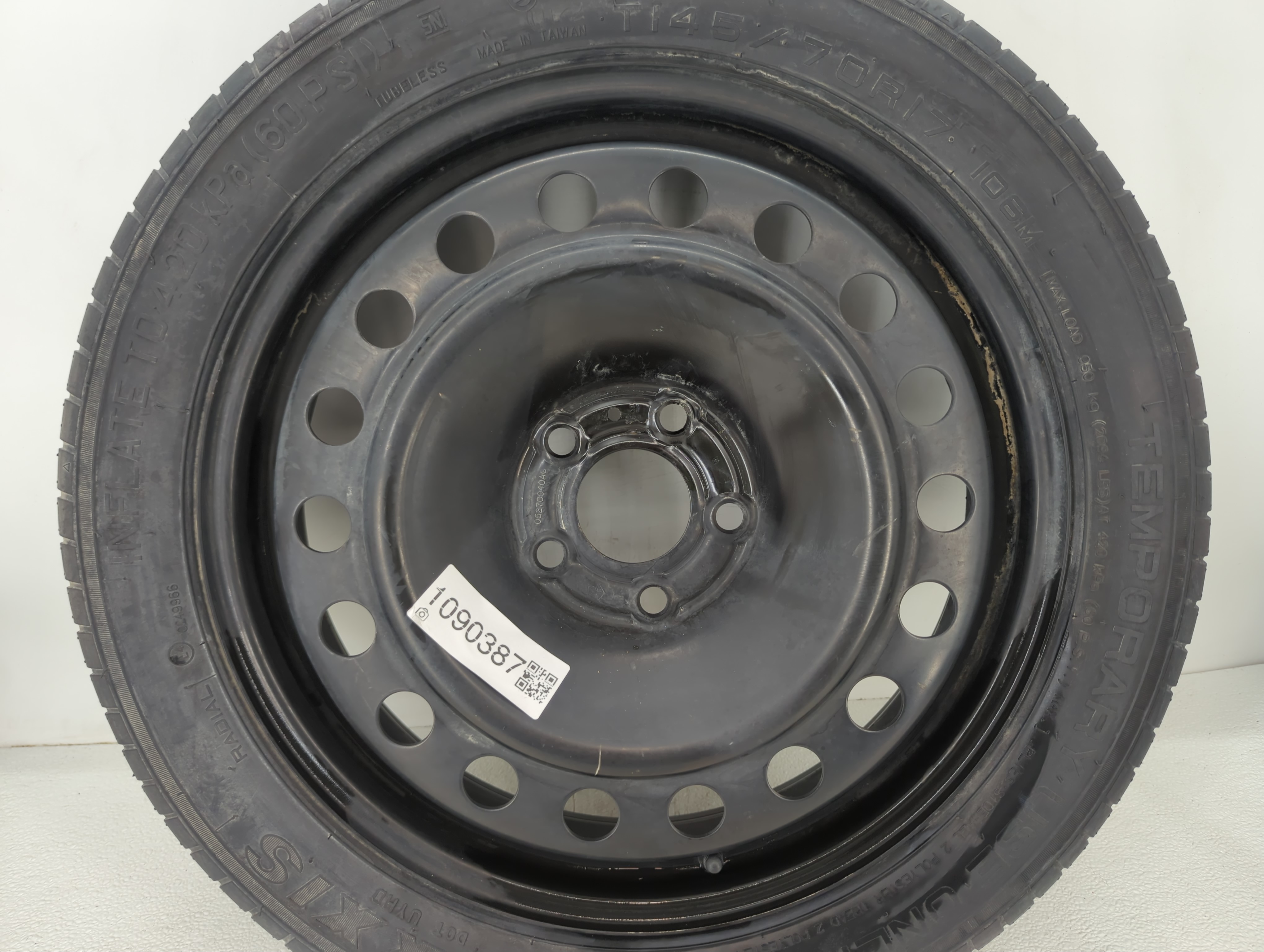 2015-2017 Chrysler 200 Spare Donut Tire Wheel Rim Oem 1090387 - Oemusedautoparts1.com
