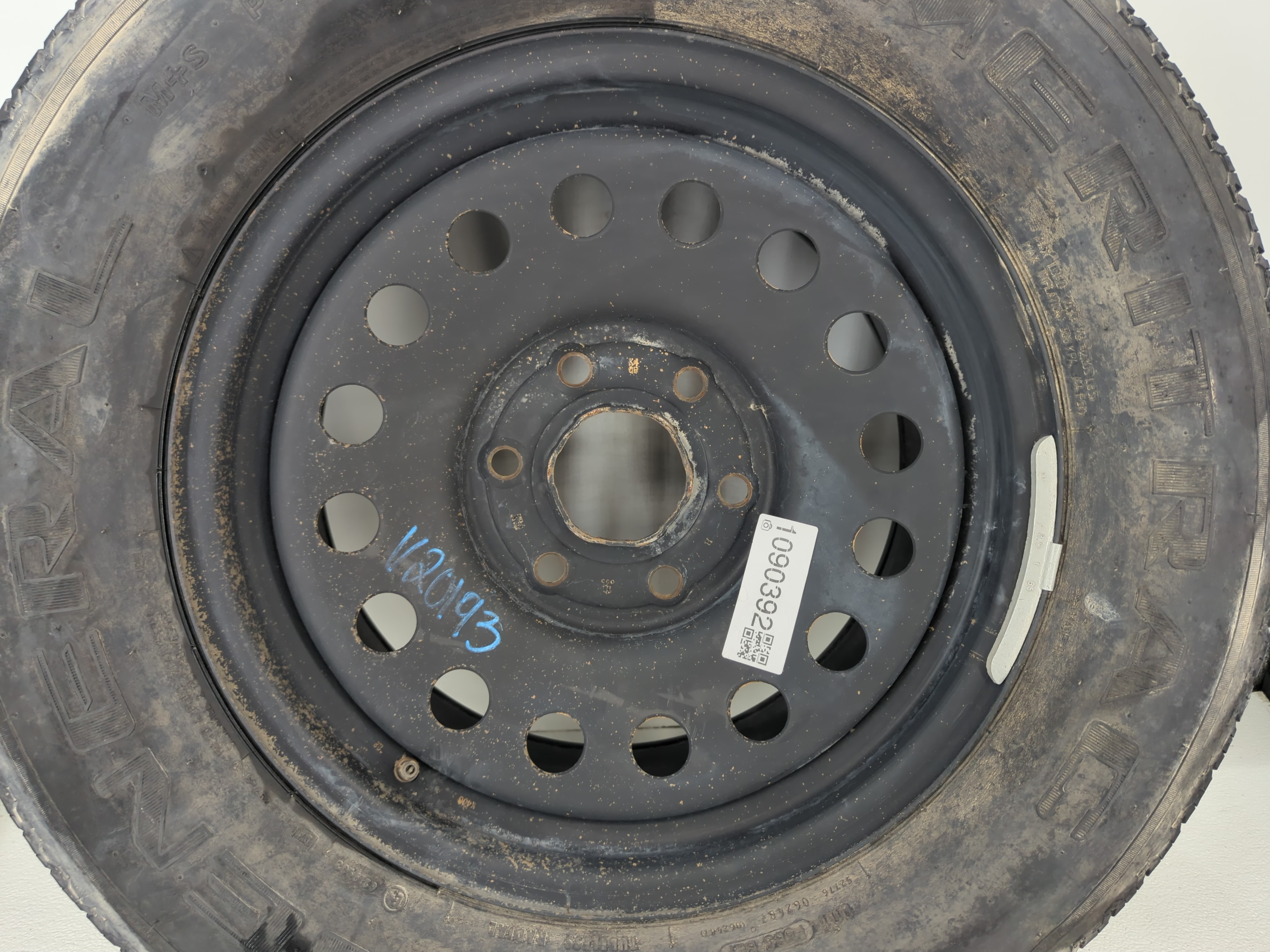 2006-2019 Chevrolet Silverado 1500 Spare Donut Tire Wheel Rim Oem 1090392 - Oemusedautoparts1.com