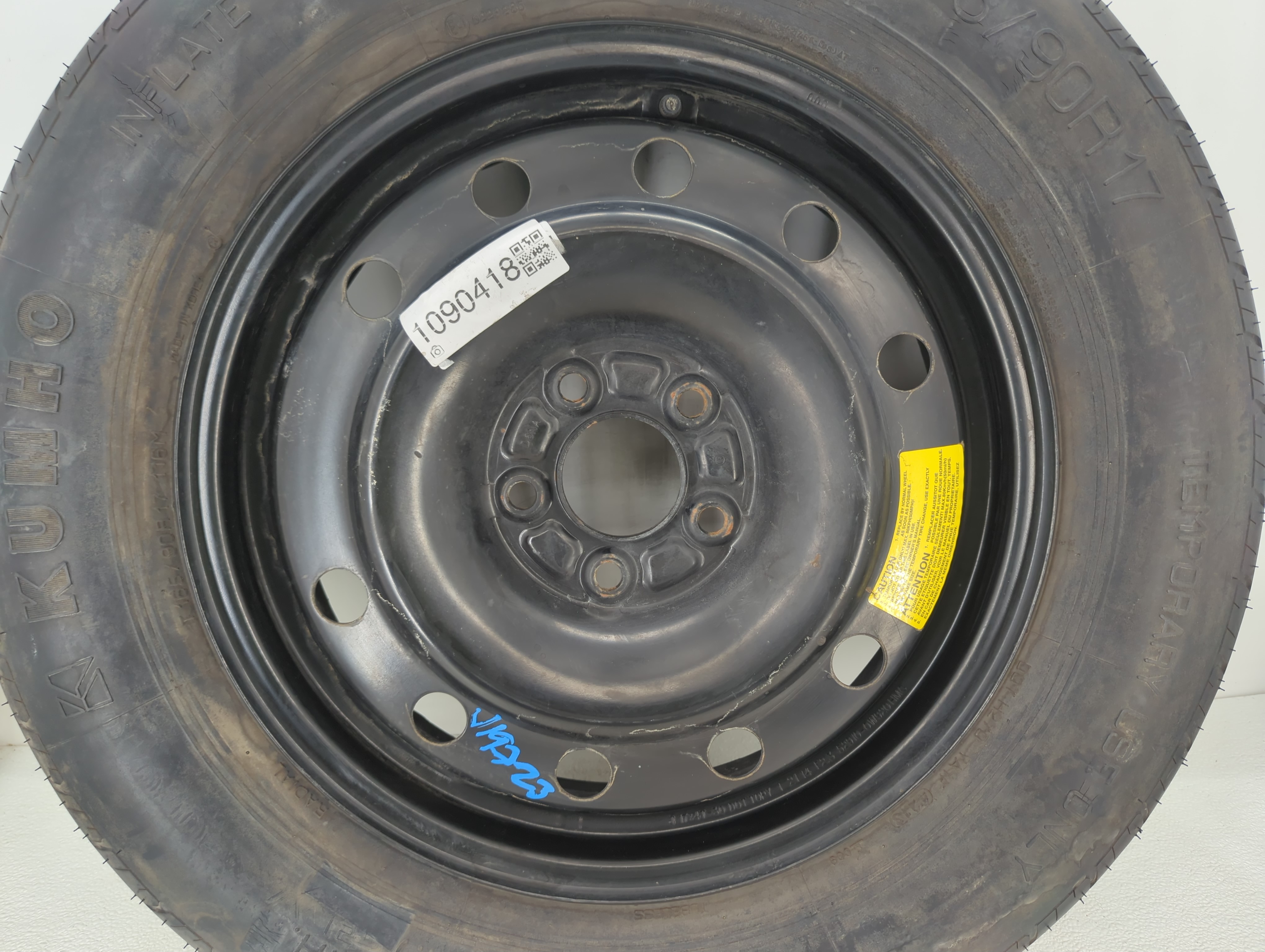Picture of 2014-2015 Kia Sorento Spare Donut Tire Wheel Rim Oem 1090418