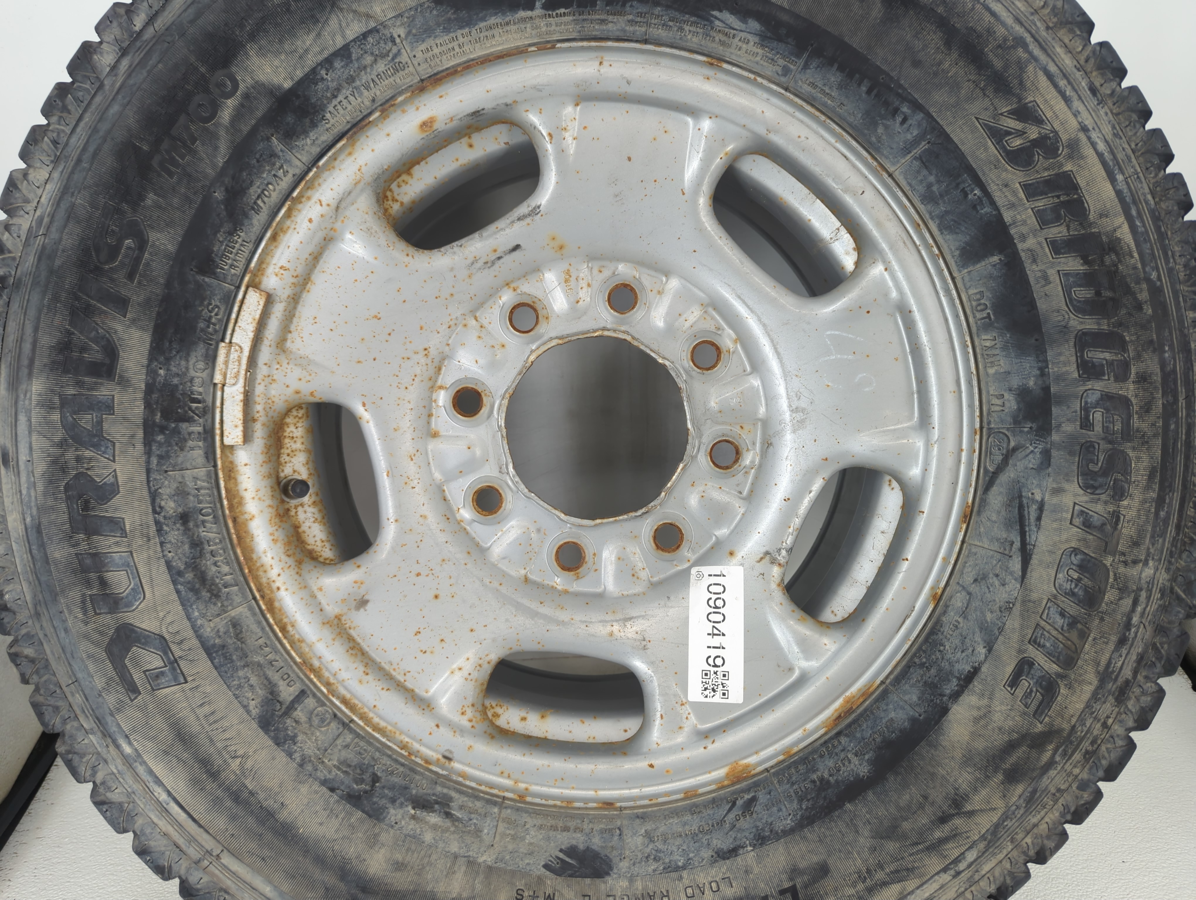 Picture of 2011-2018 Chevrolet Silverado 2500 Spare Donut Tire Wheel Rim Oem 1090419