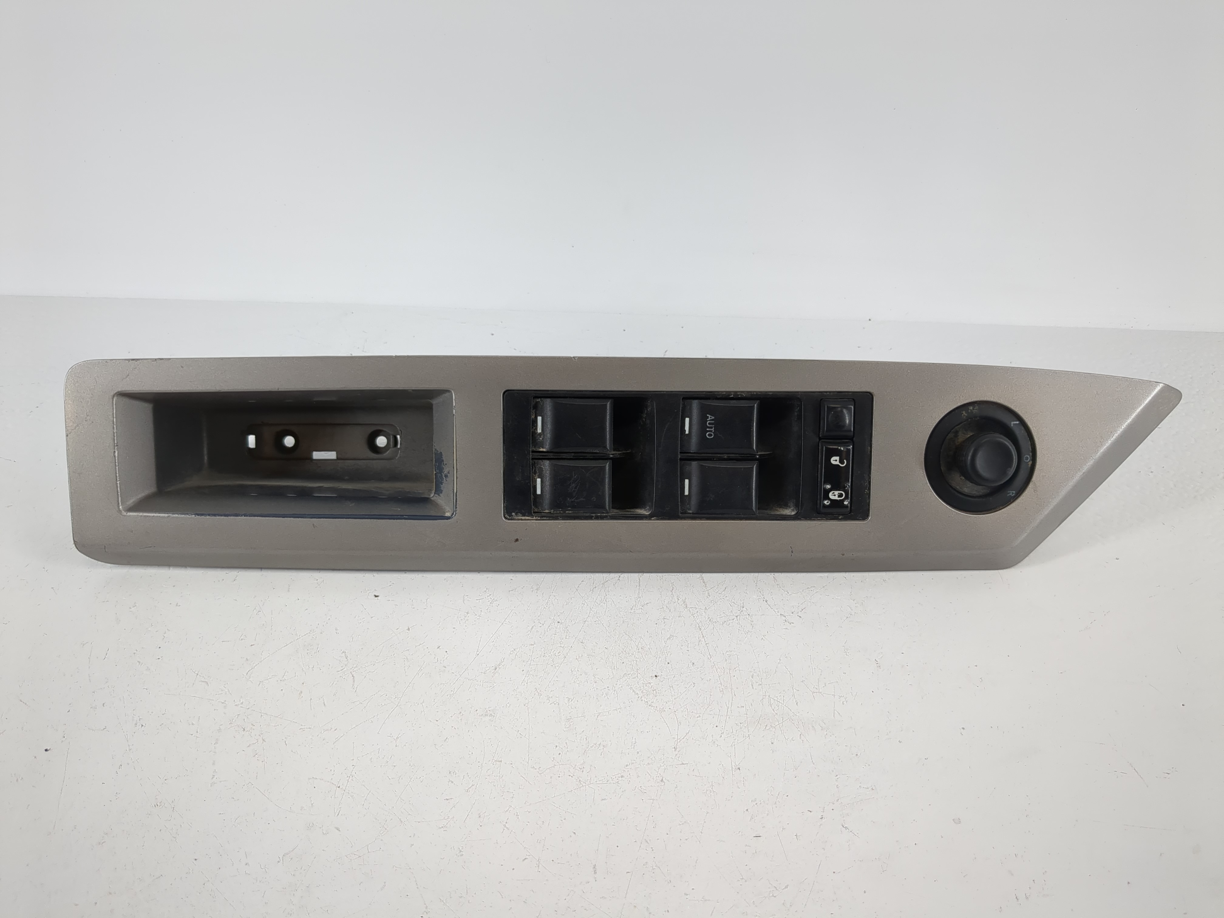 2008-2014 Dodge Avenger Driver Left Door Master Power Window Switch 1090443 - Oemusedautoparts1.com