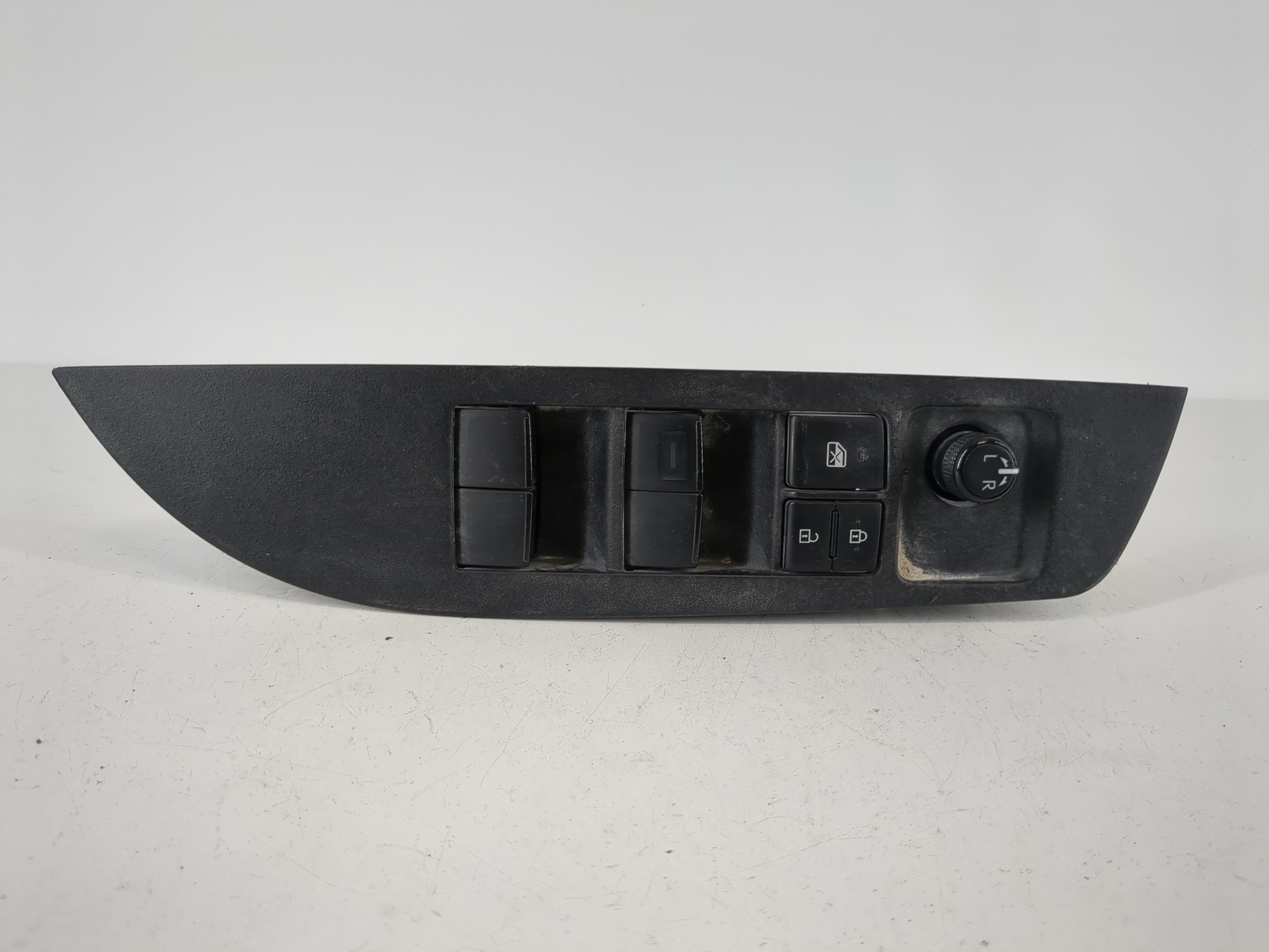 2020 Toyota Corolla Driver Left Door Master Power Window Switch 1090456 - Oemusedautoparts1.com