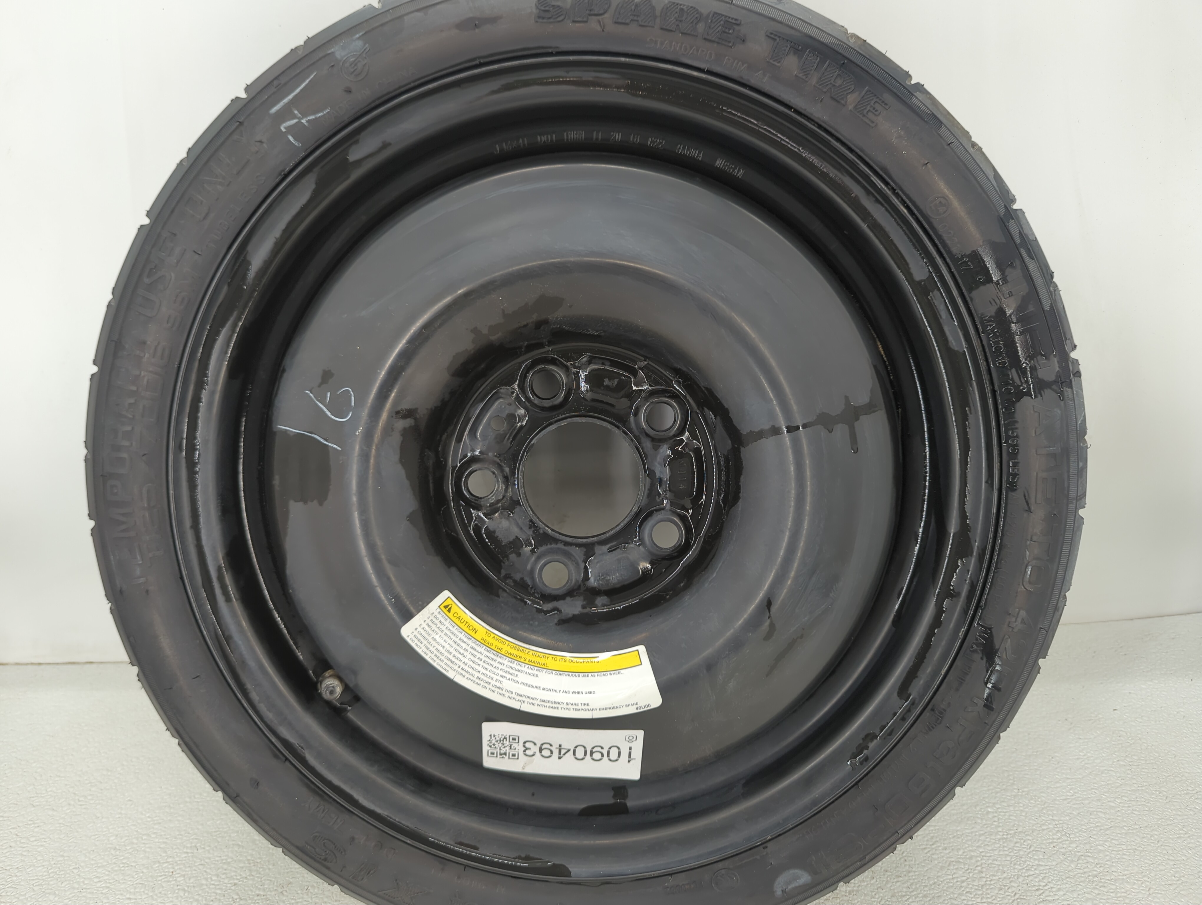 Picture of 2018-2019 Nissan Sentra Spare Donut Tire Wheel Rim Oem 1090493