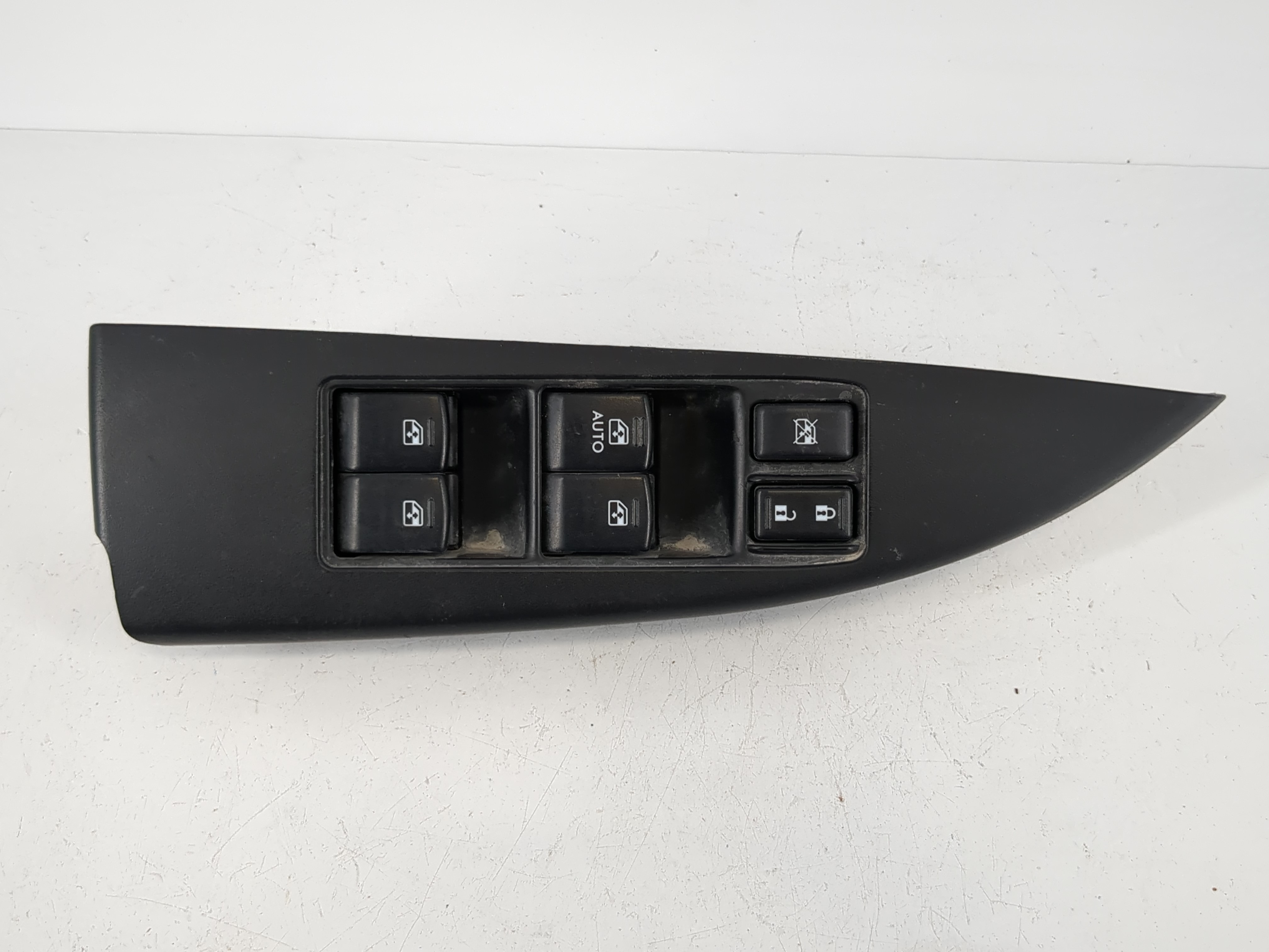 2013-2019 Subaru Legacy Driver Left Door Master Power Window Switch 1090610 - Oemusedautoparts1.com