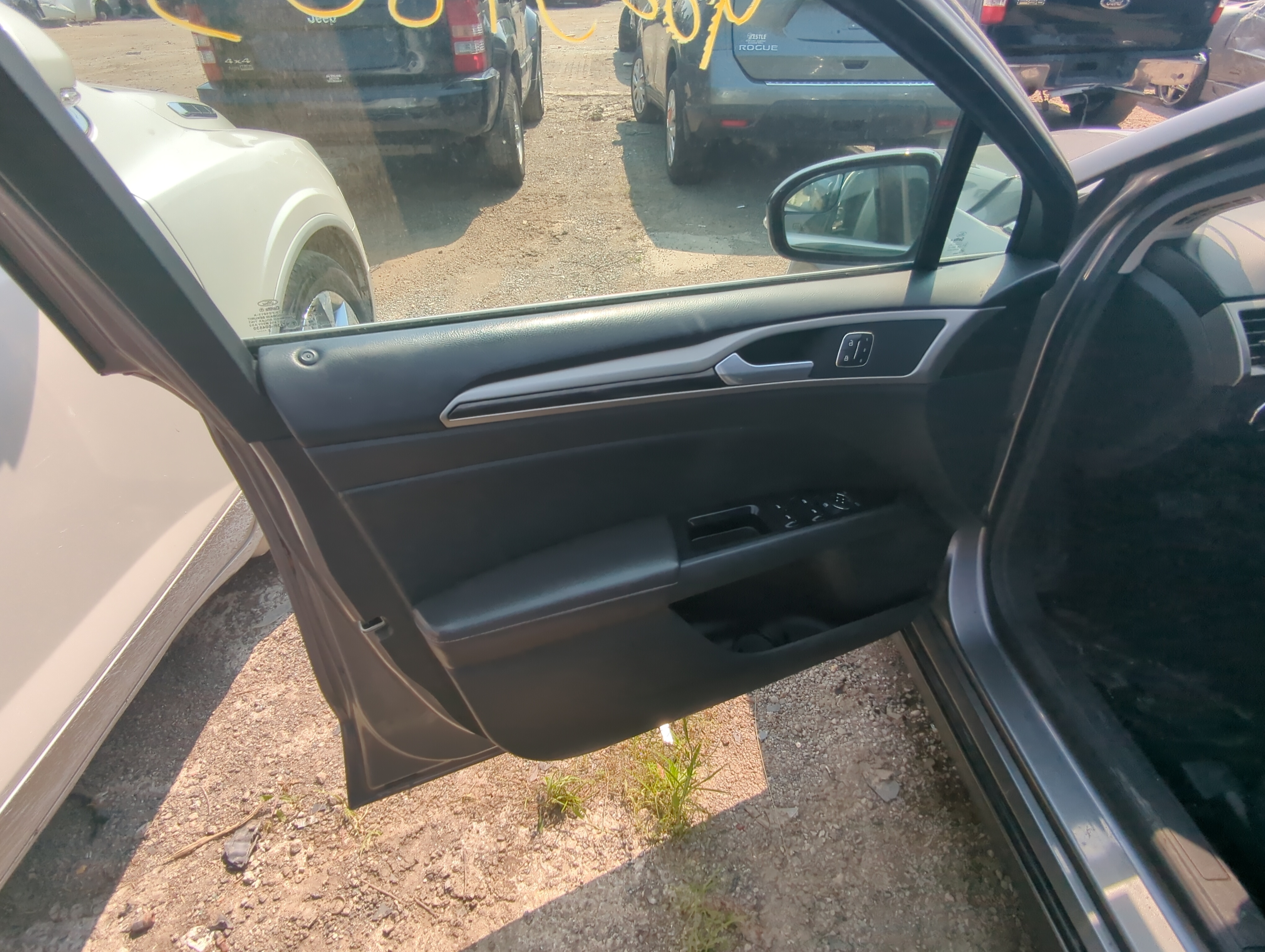 2013 Ford Fusion Front Left Driver Interior Door Panel Trim 1090775 - Oemusedautoparts1.com