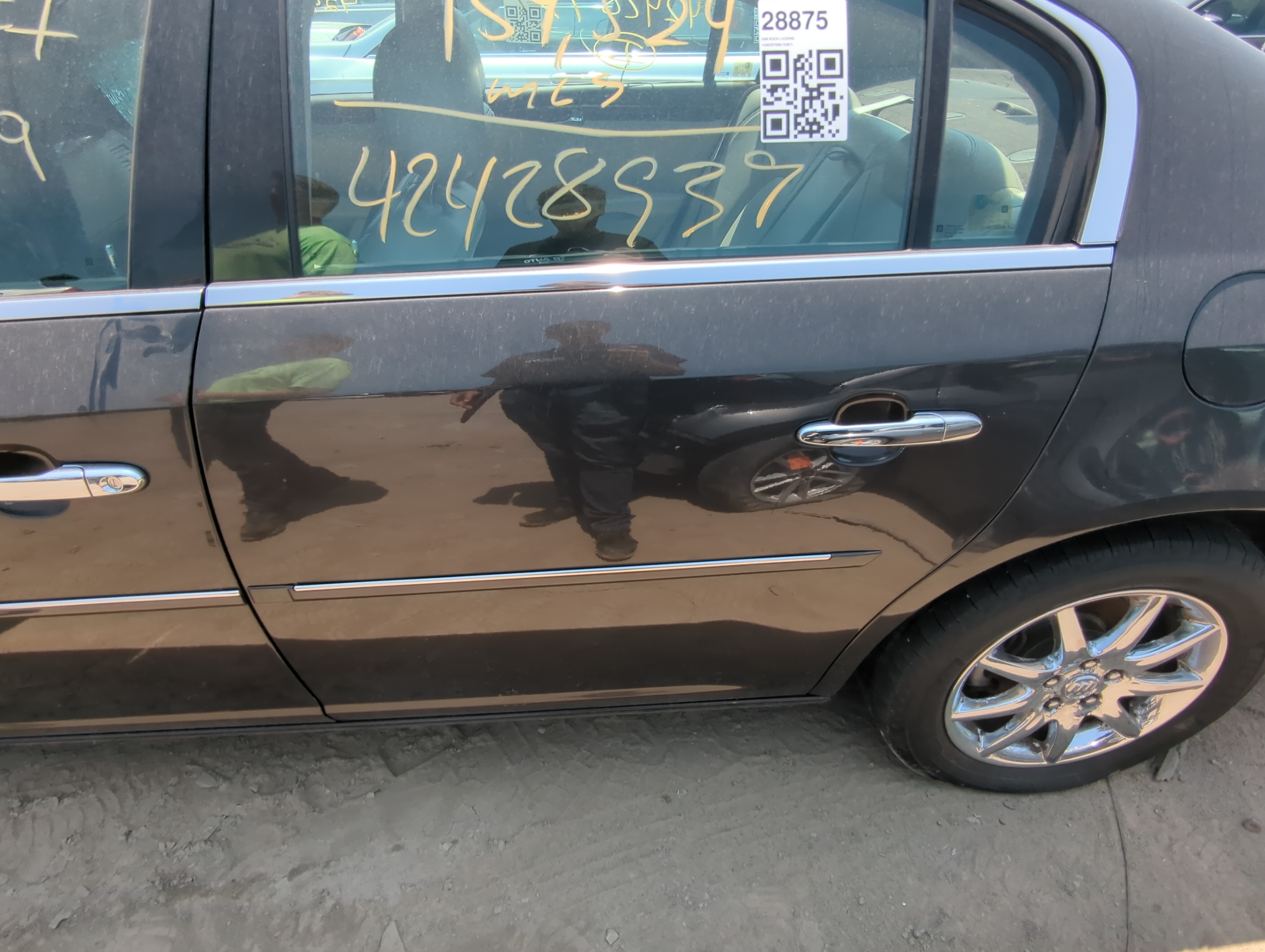 Picture of 2006-2011 Buick Lucerne Driver Rear Door Oem 1090837