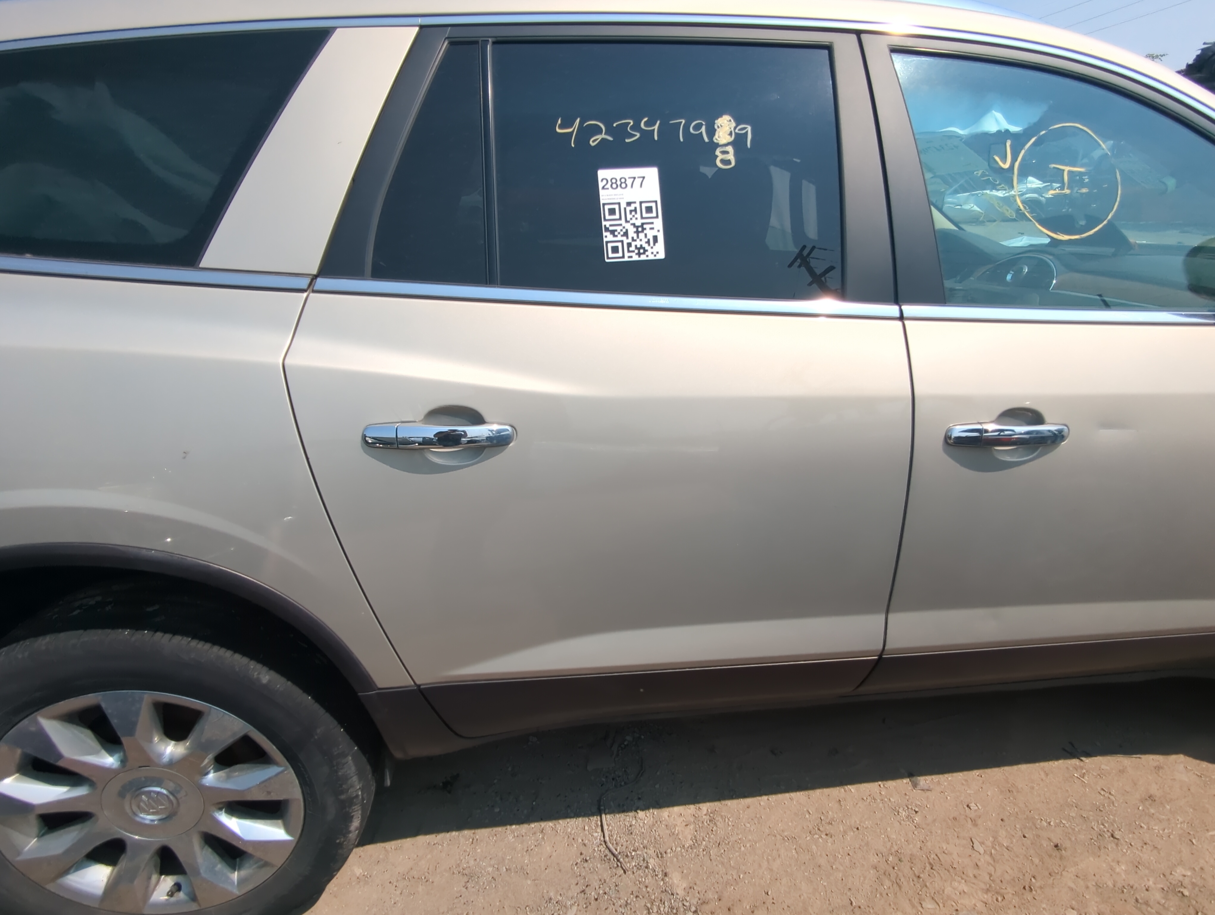 Picture of 2008-2017 Buick Enclave Passenger Rear Door Oem 1091741