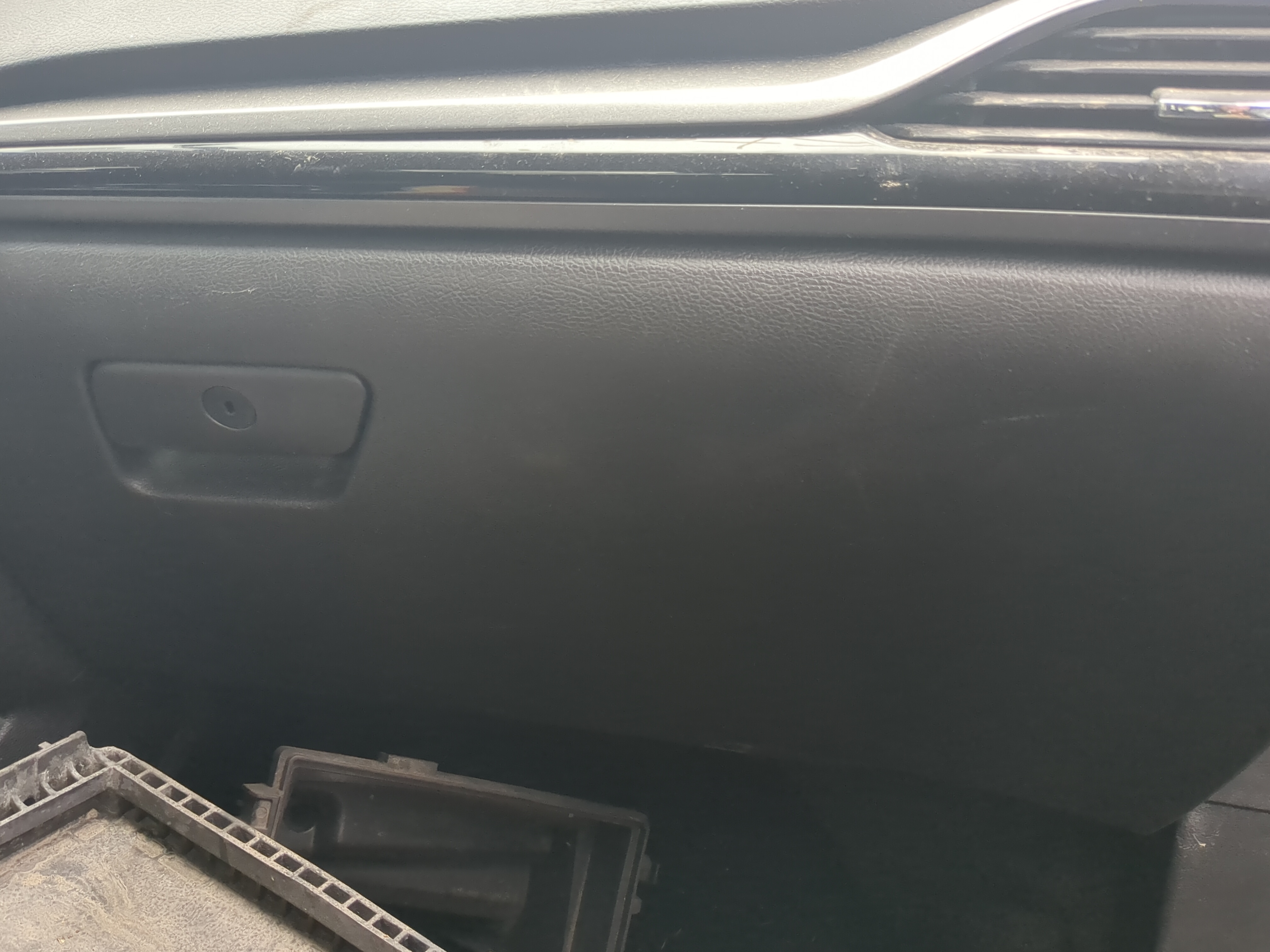 2014 Ford Fusion Passenger Glove Box Door Storage Compartment 1091918 - Oemusedautoparts1.com