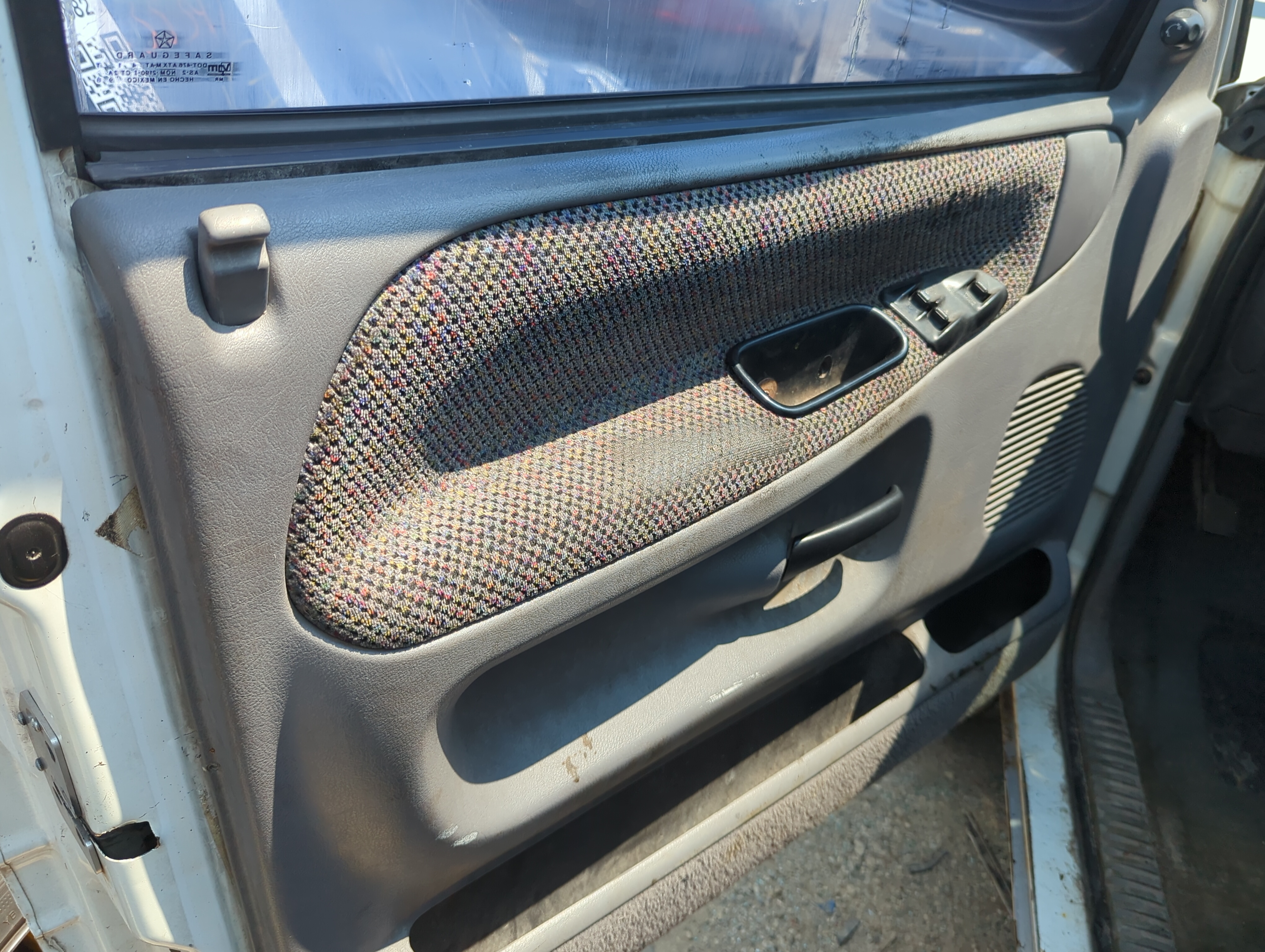 1999 Dodge Ram 1500 Front Left Driver Interior Door Panel Trim 1092048 - Oemusedautoparts1.com